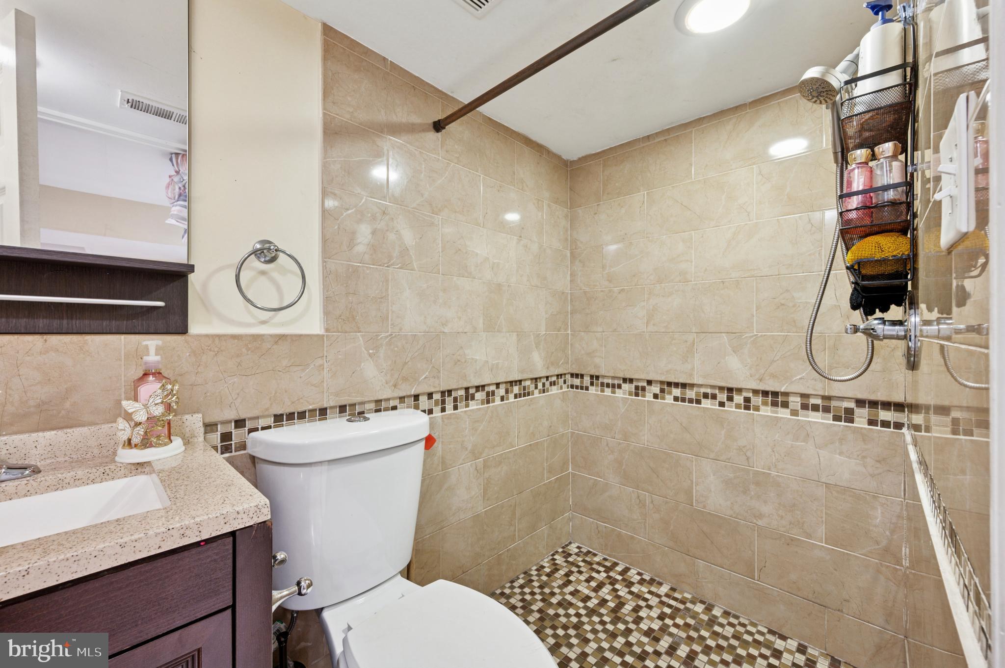 MAYFAIR - Residential