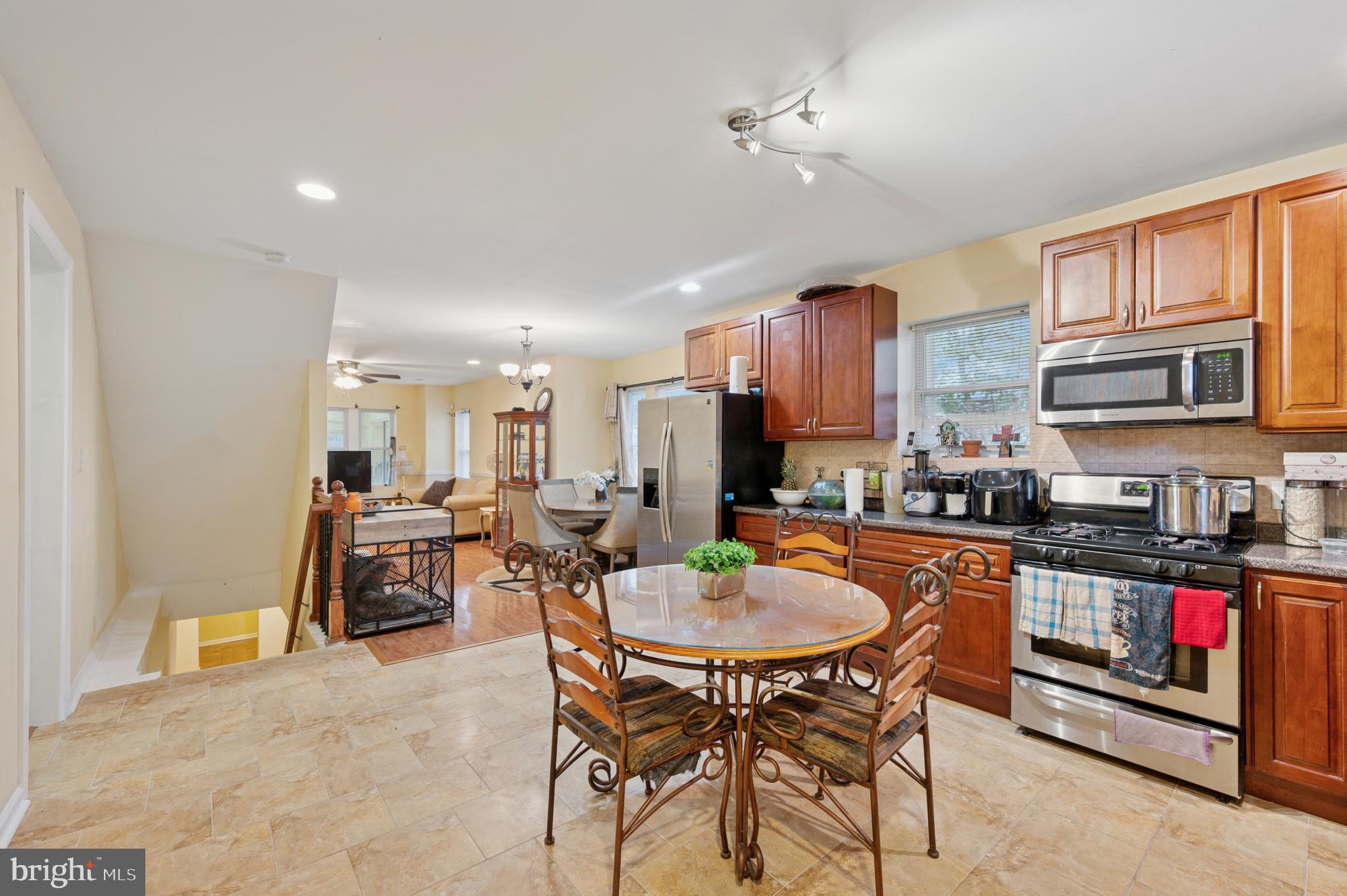 MAYFAIR - Residential