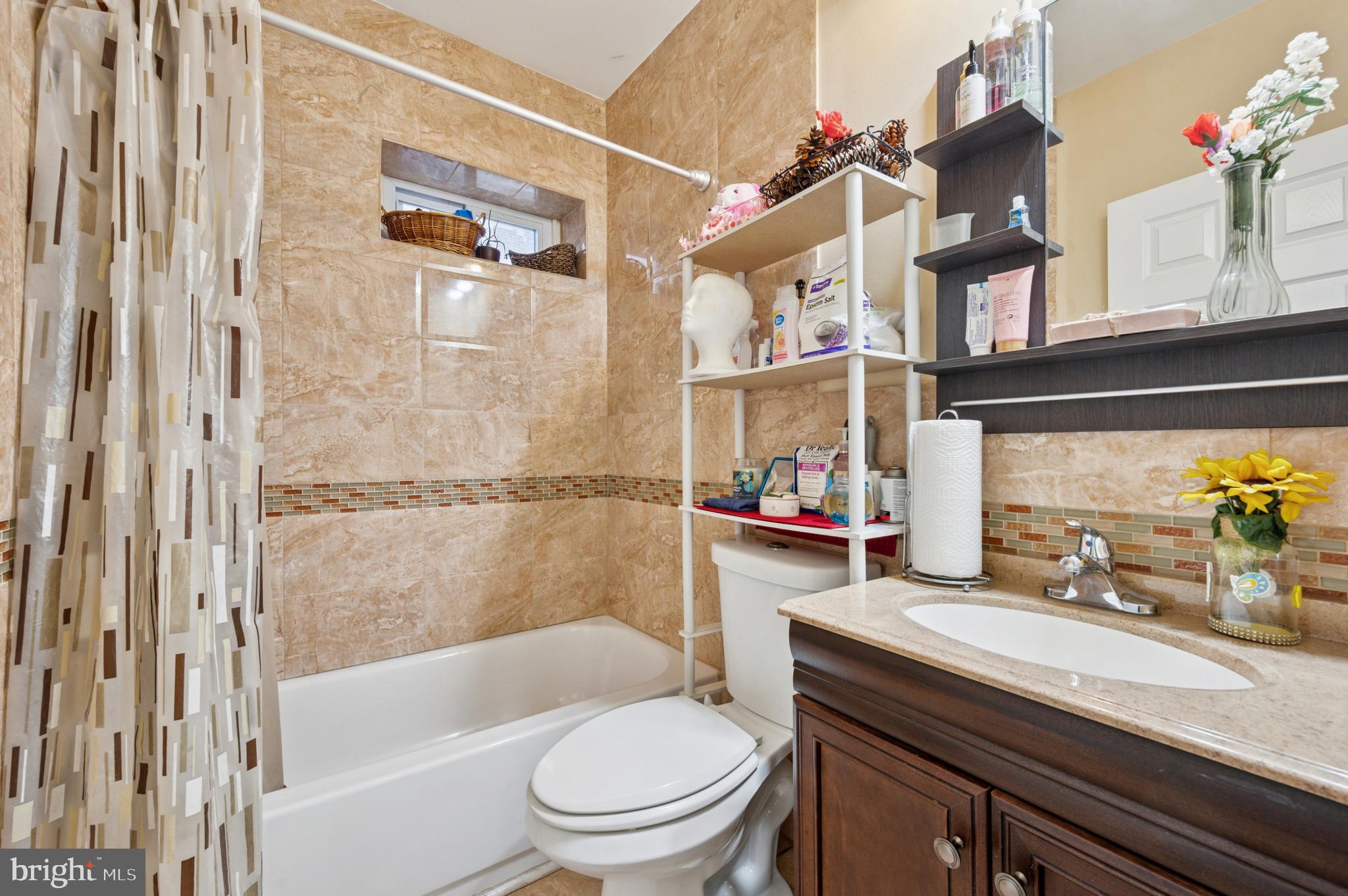 MAYFAIR - Residential