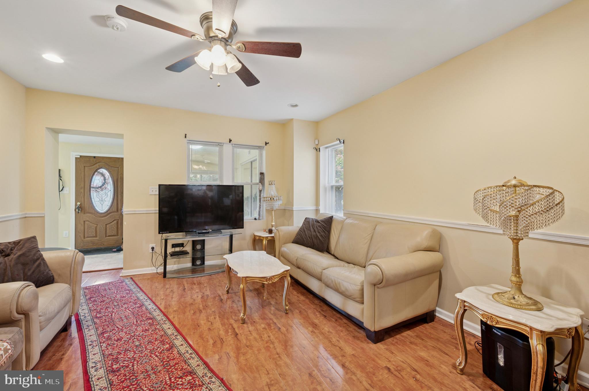 MAYFAIR - Residential