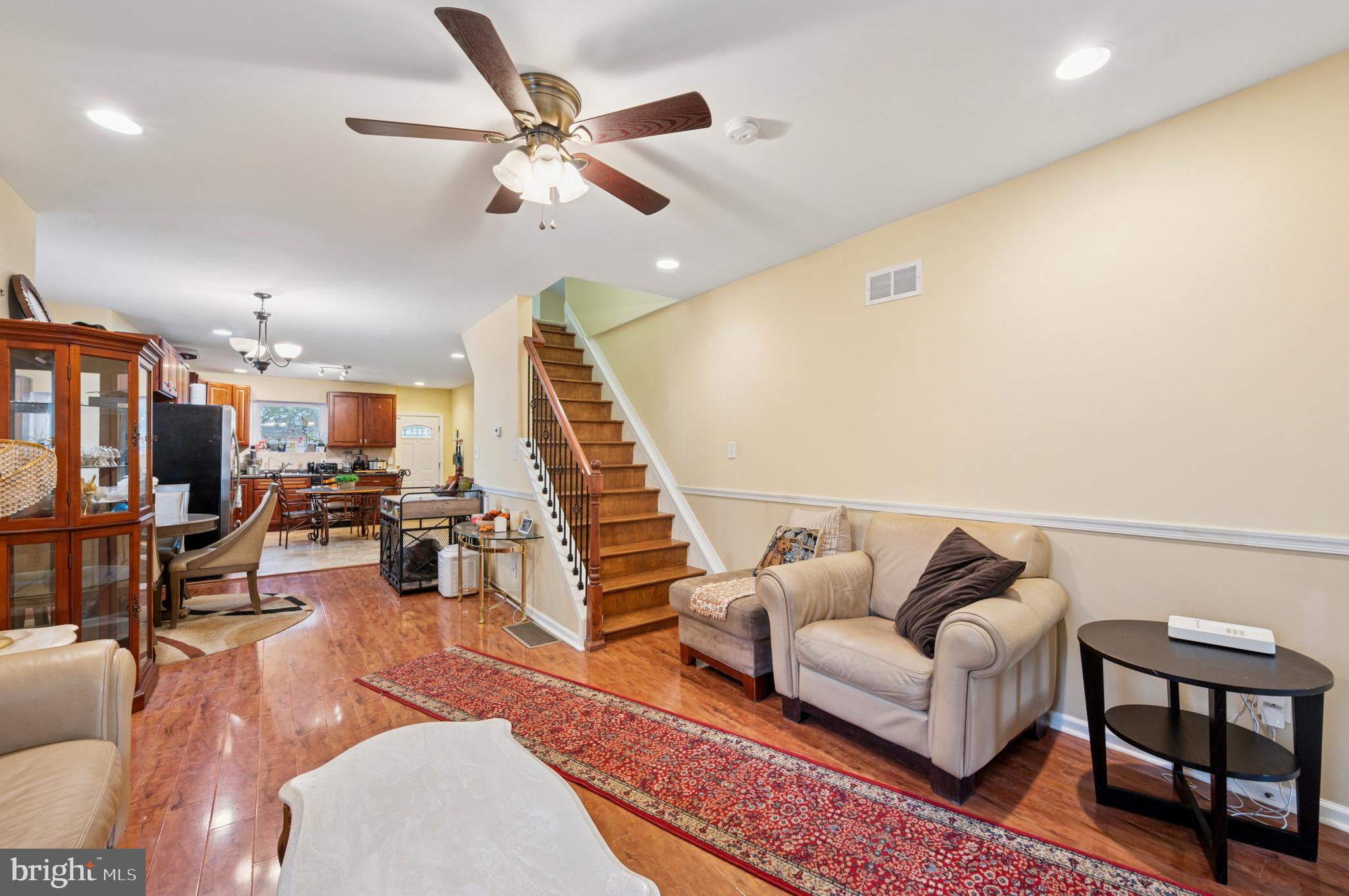 MAYFAIR - Residential