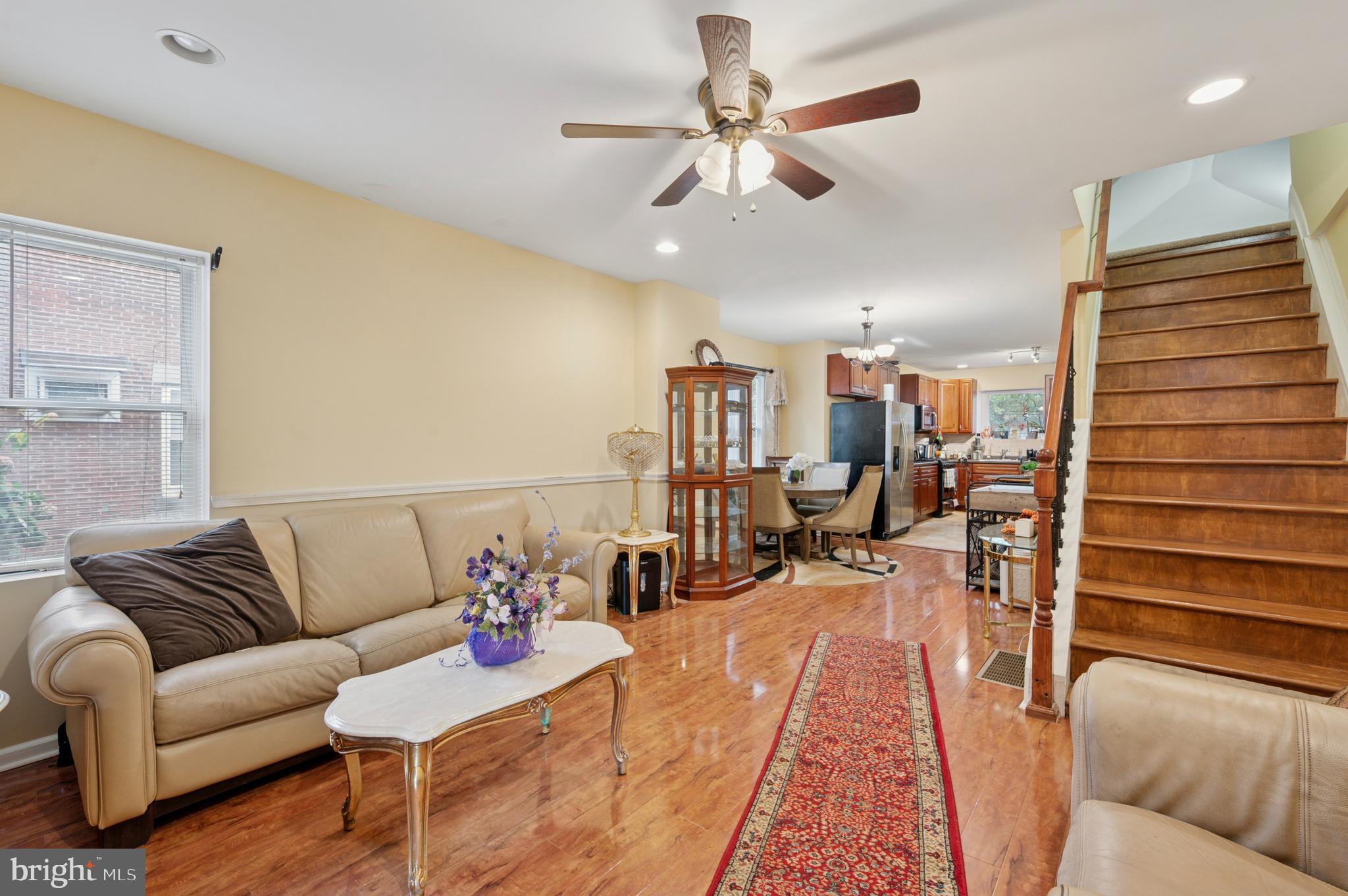 MAYFAIR - Residential