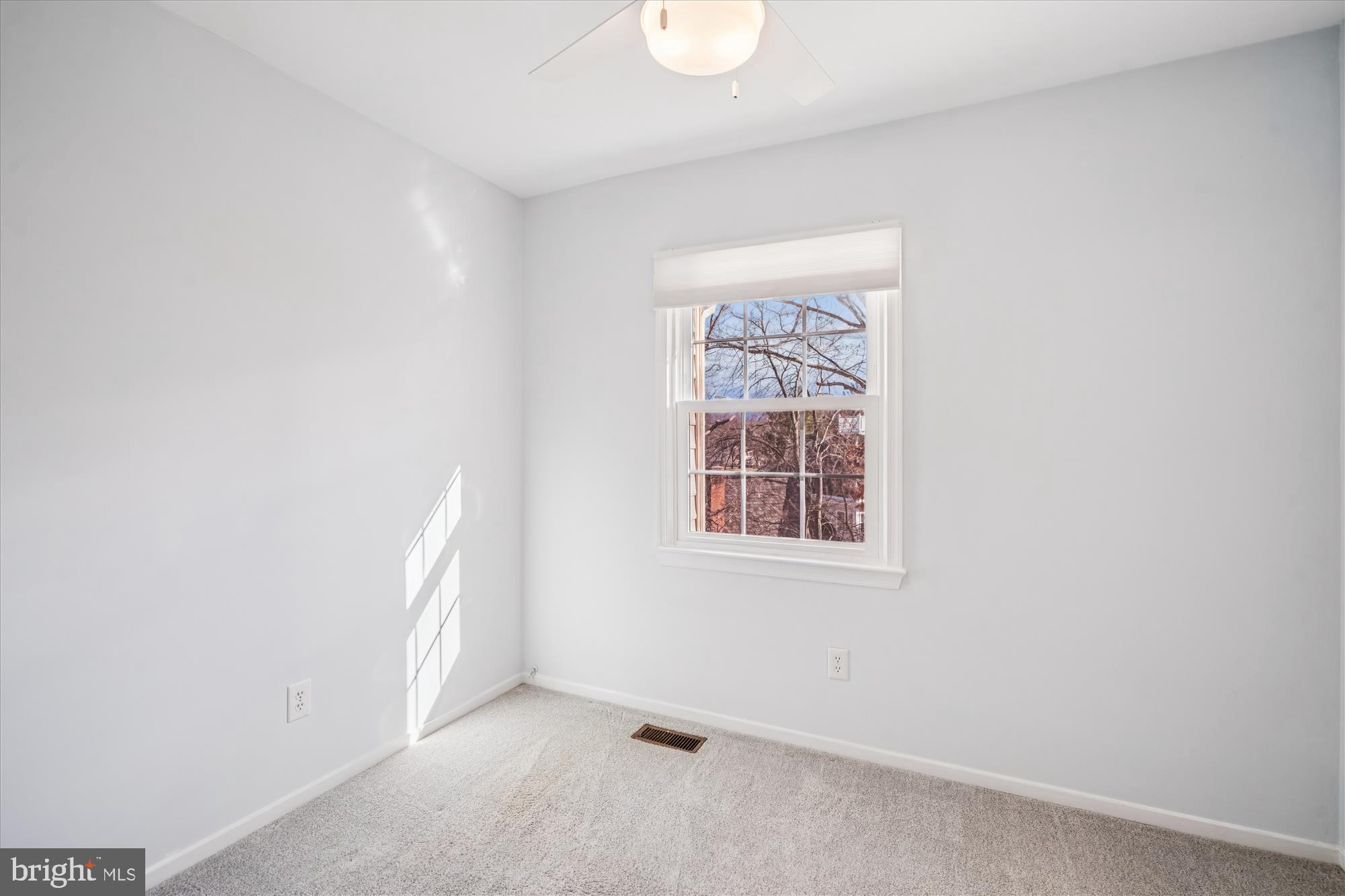 POTOMAC GROVE - Residential