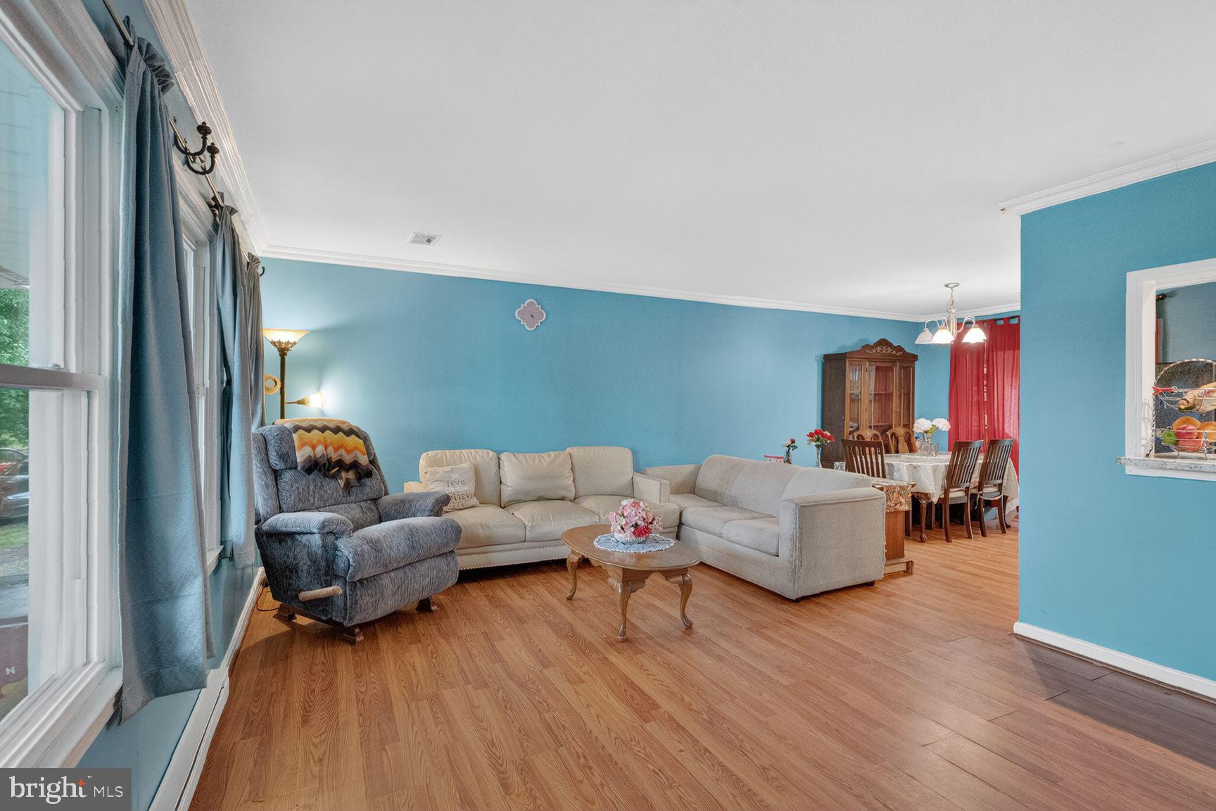 1305 N STERLING BOULEVARD
