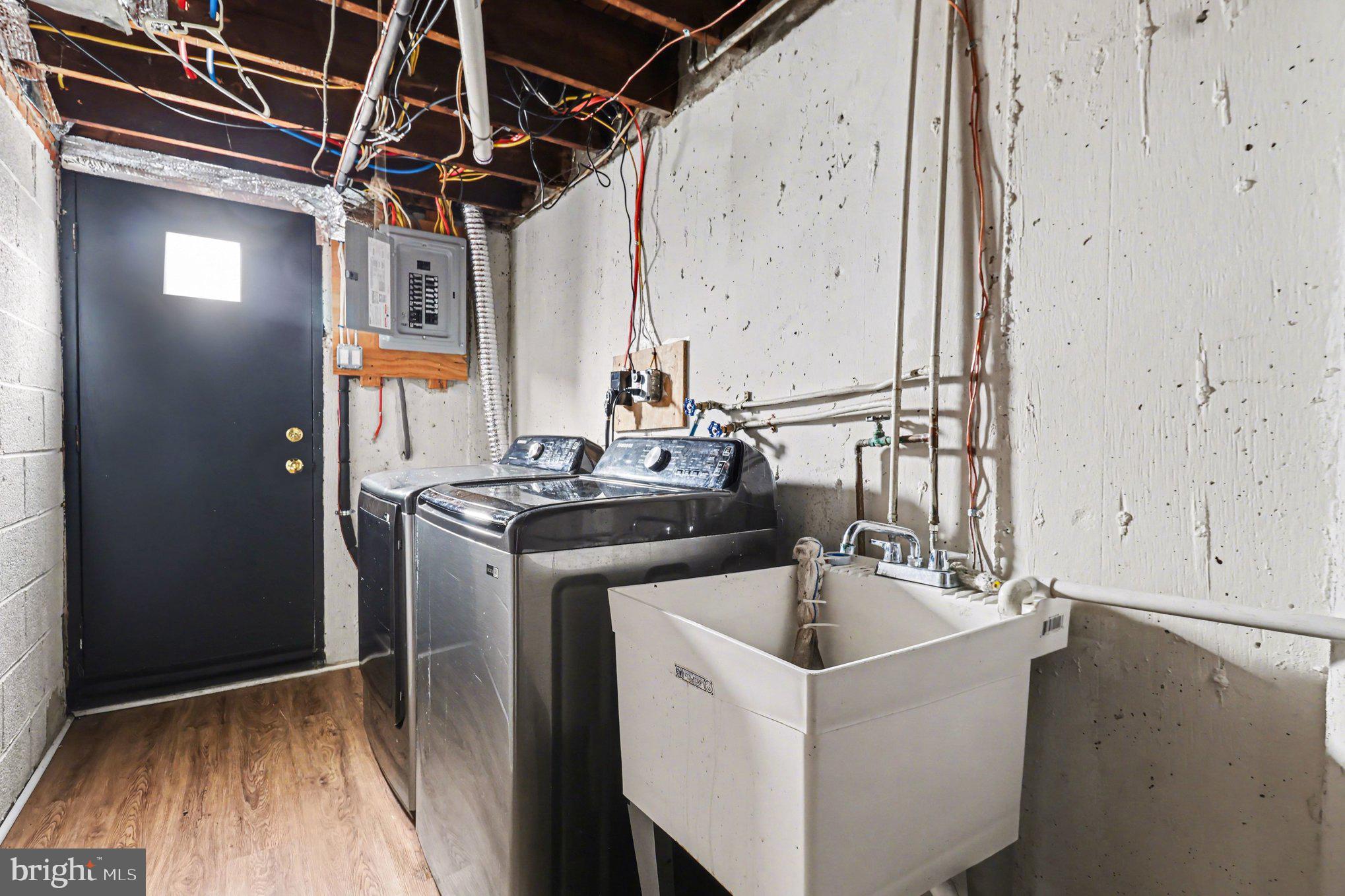 DELMAR VILLAGE - Residential