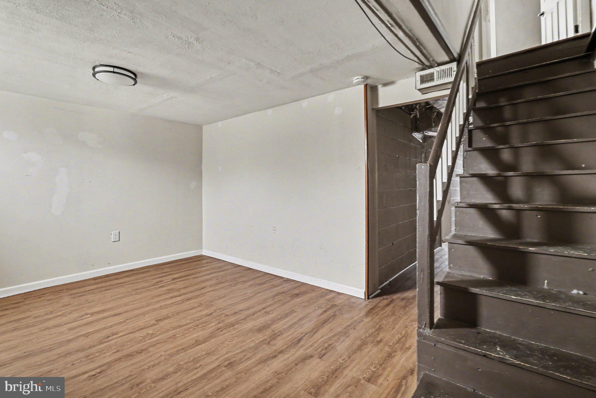 DELMAR VILLAGE - Residential