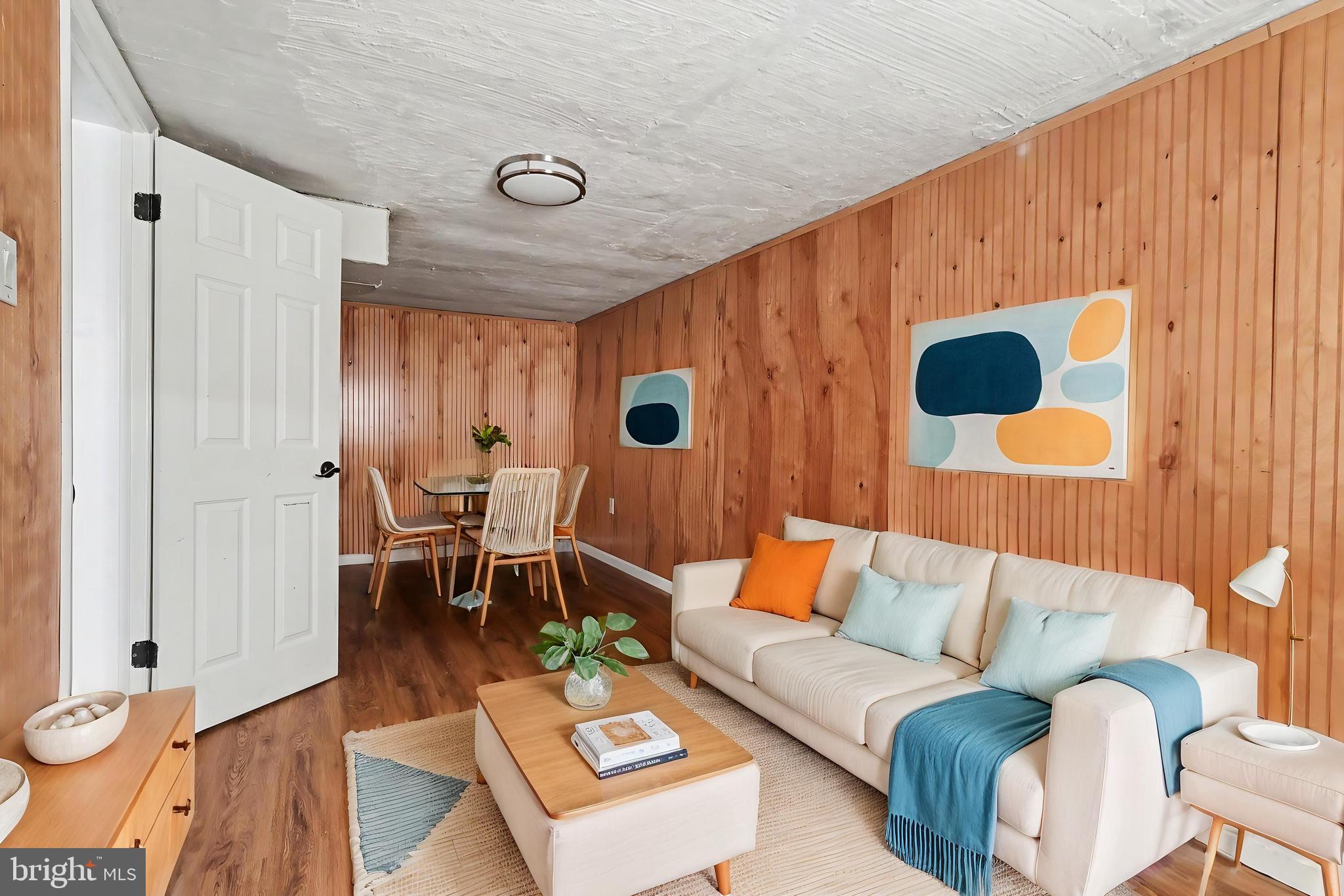 DELMAR VILLAGE - Residential