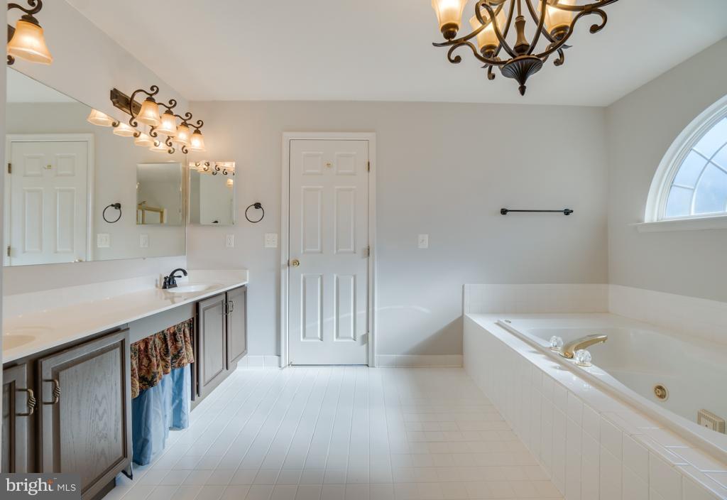 AUGUSTINE NORTH - Residential