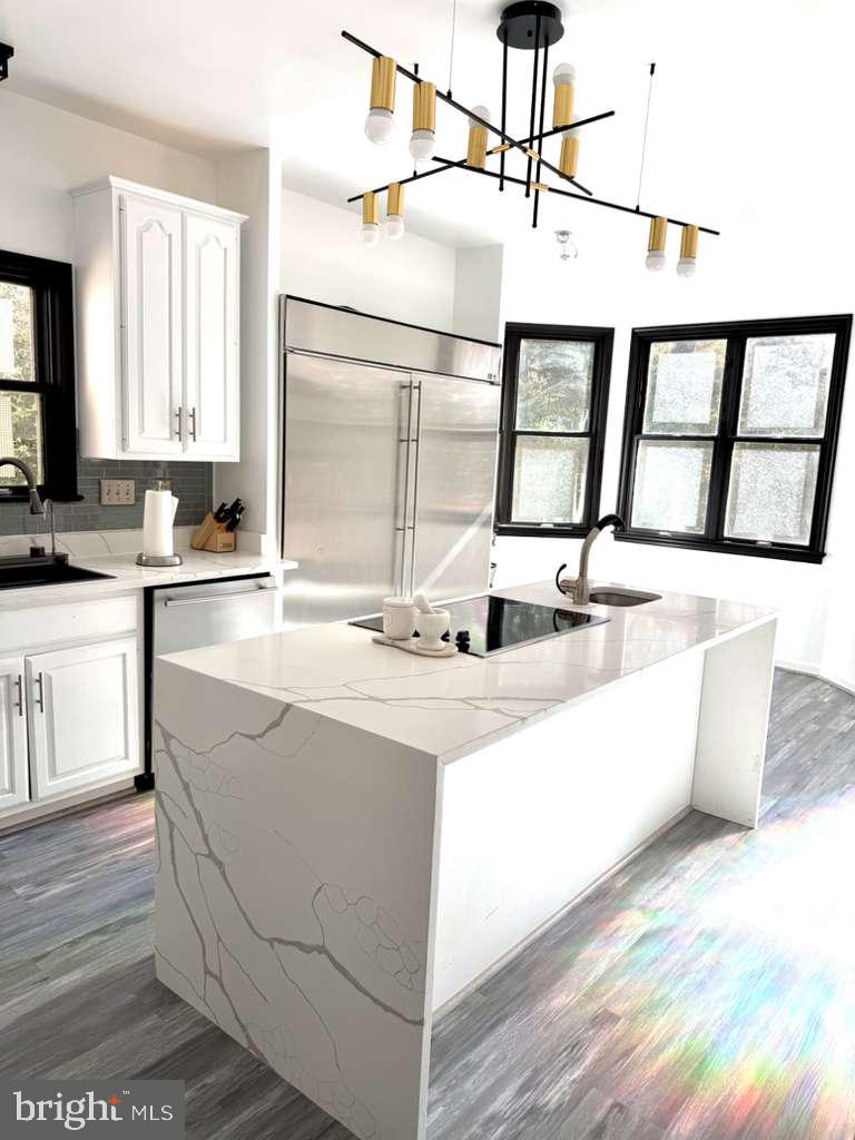 CAERNARVON WOODS - Residential