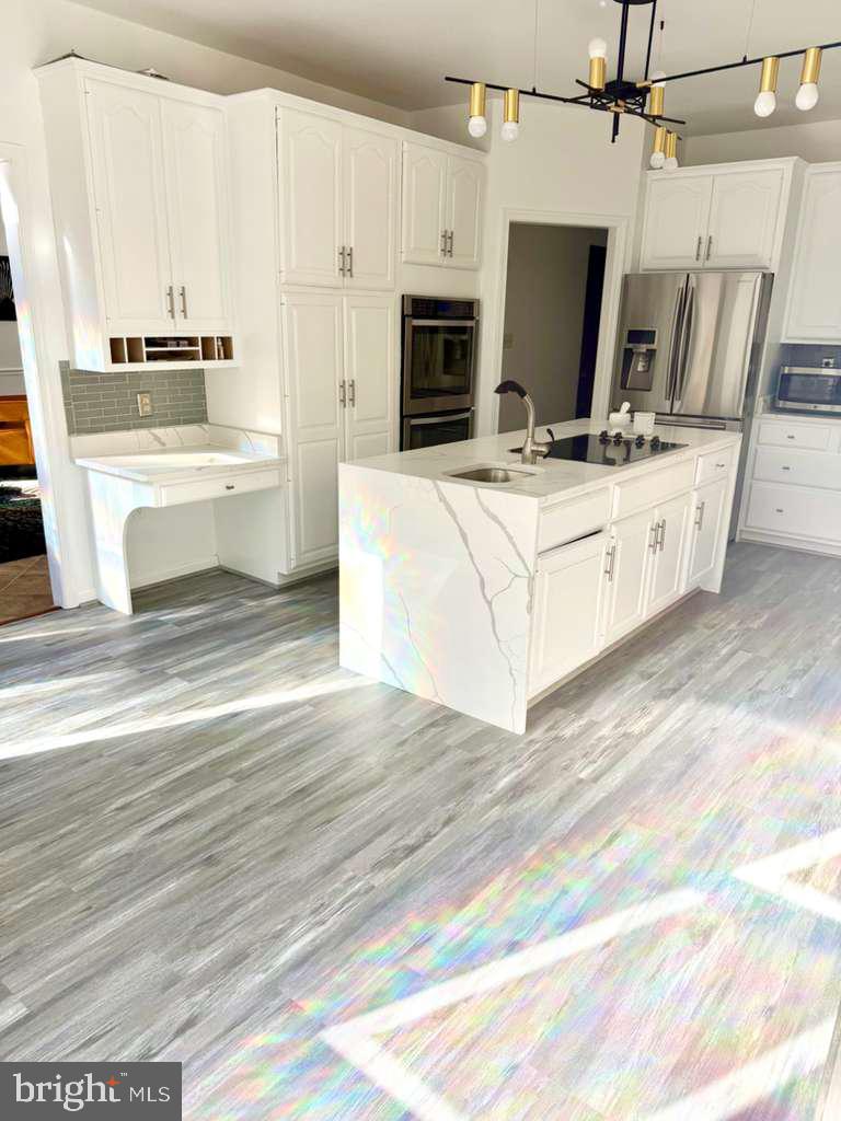 CAERNARVON WOODS - Residential