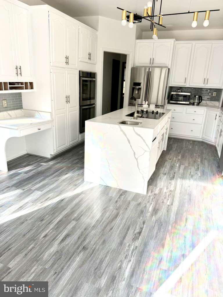 CAERNARVON WOODS - Residential