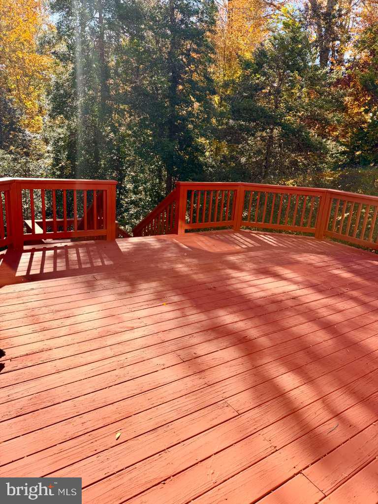 CAERNARVON WOODS - Residential