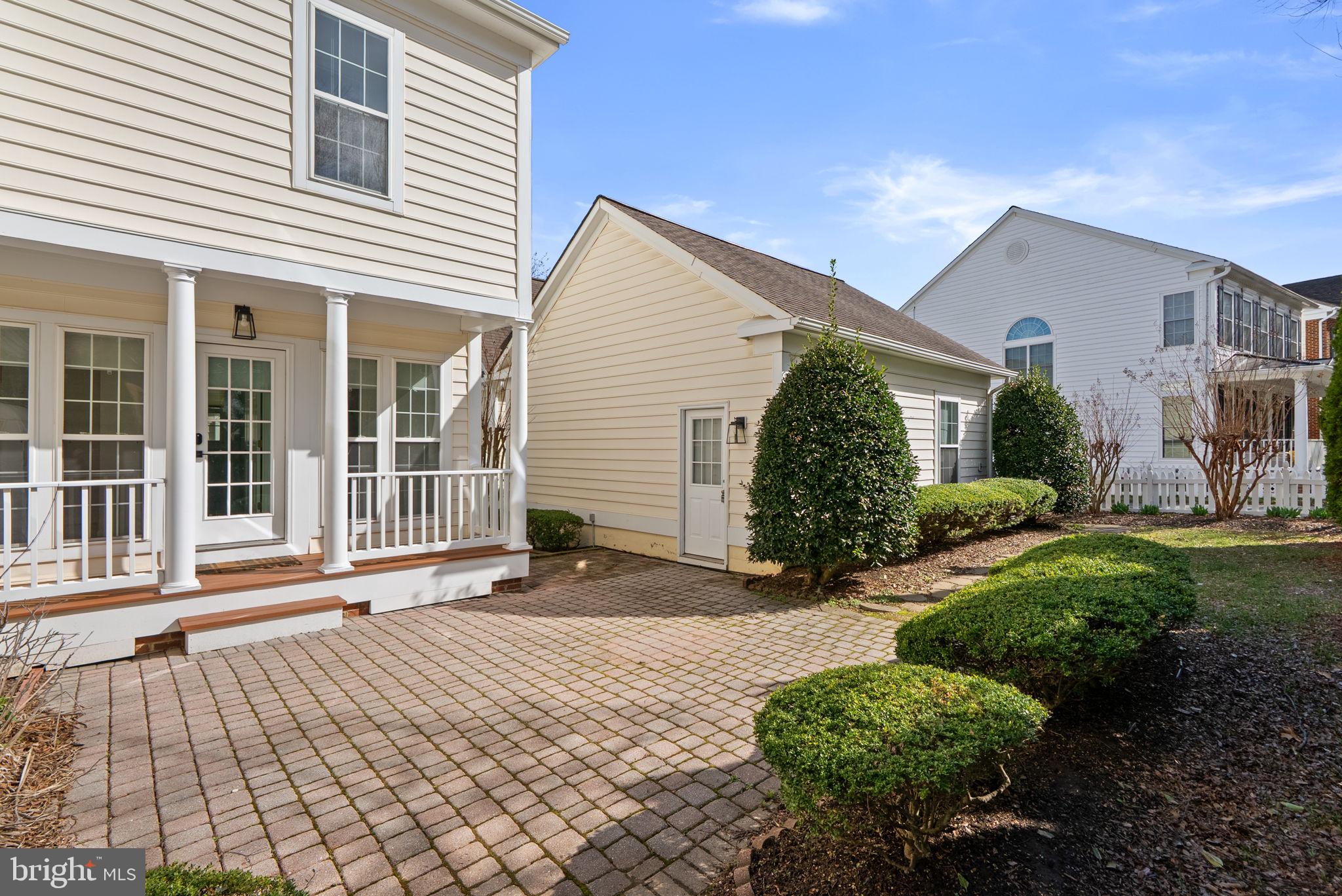 LAKELANDS - Residential