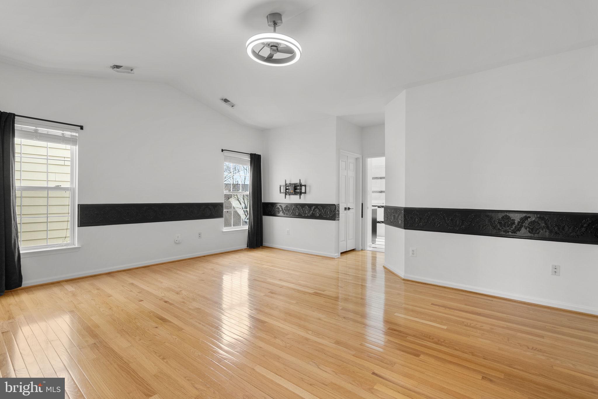 LAKELANDS - Residential