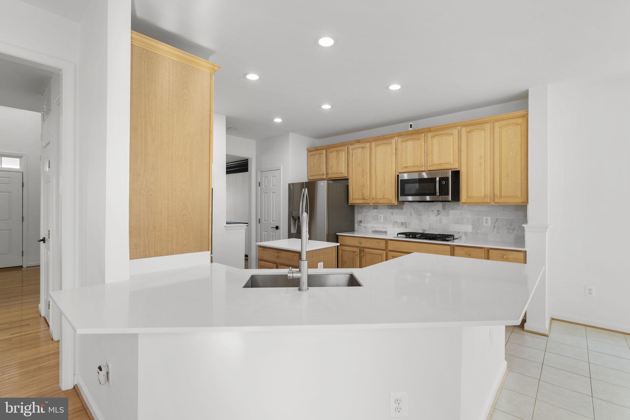 LAKELANDS - Residential