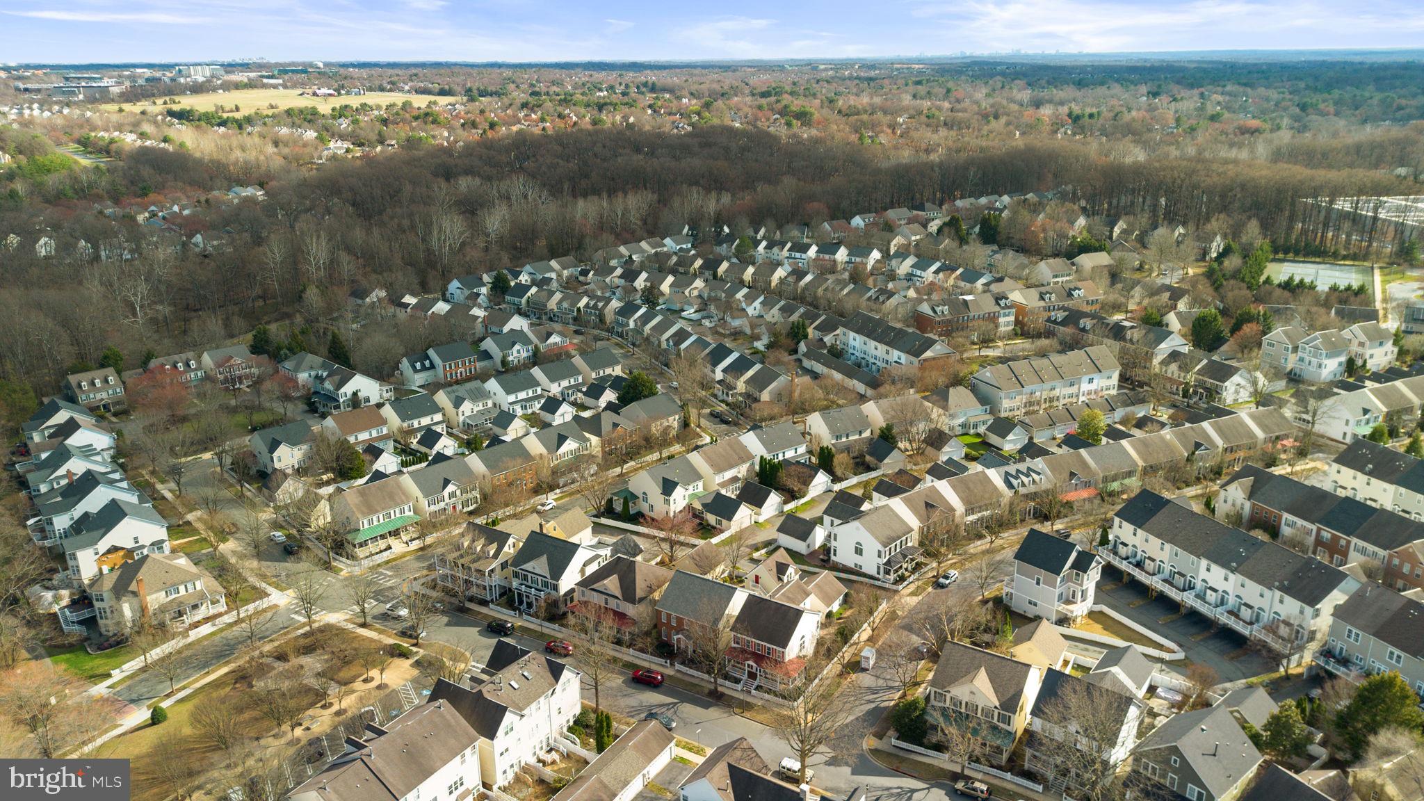 LAKELANDS - Residential