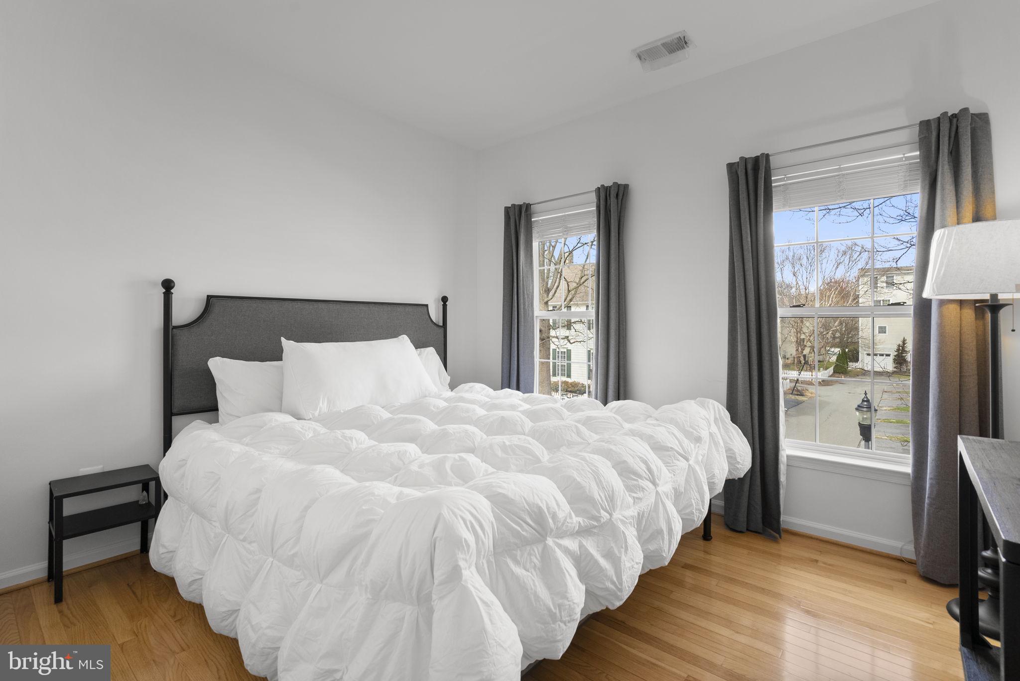 LAKELANDS - Residential