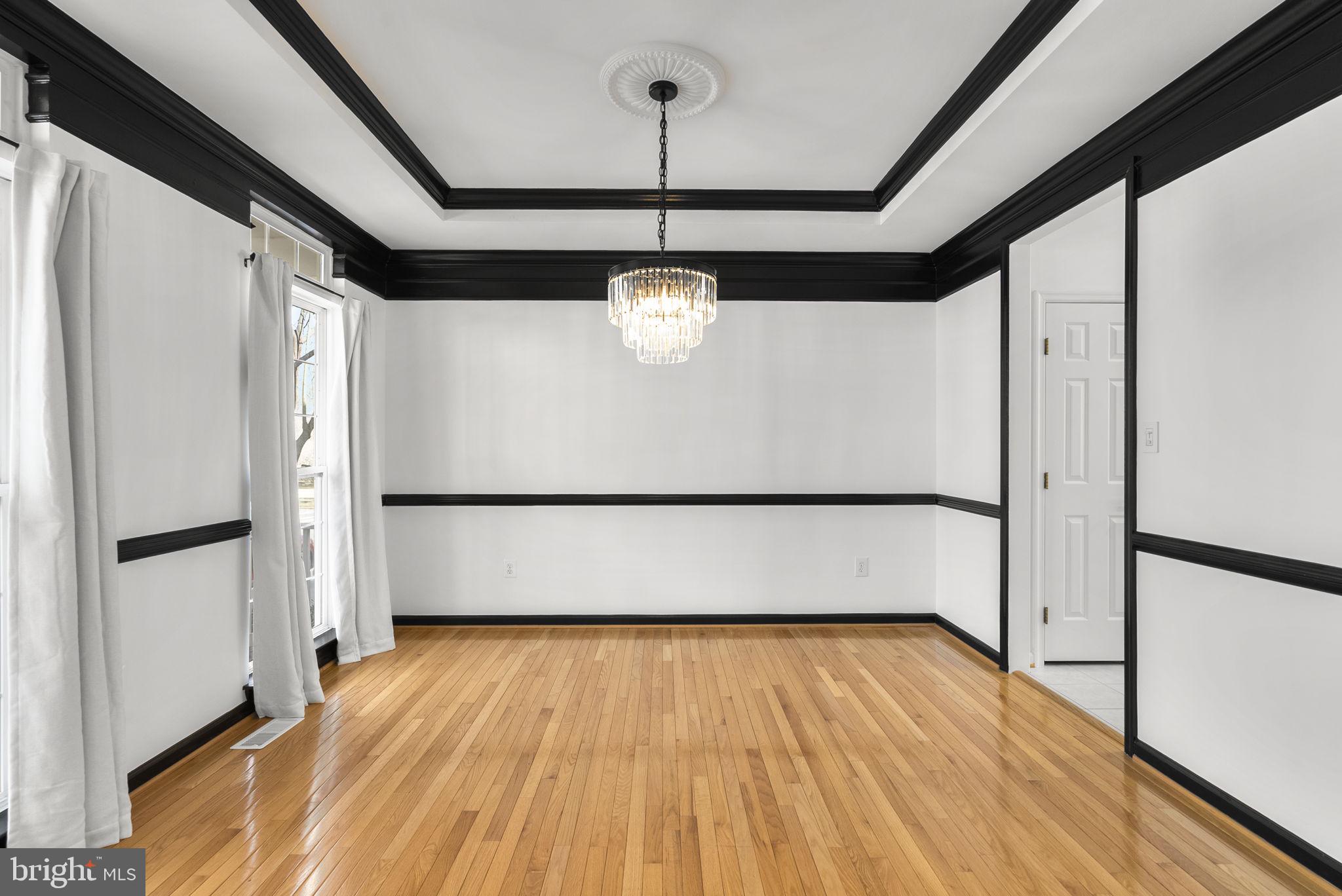 LAKELANDS - Residential