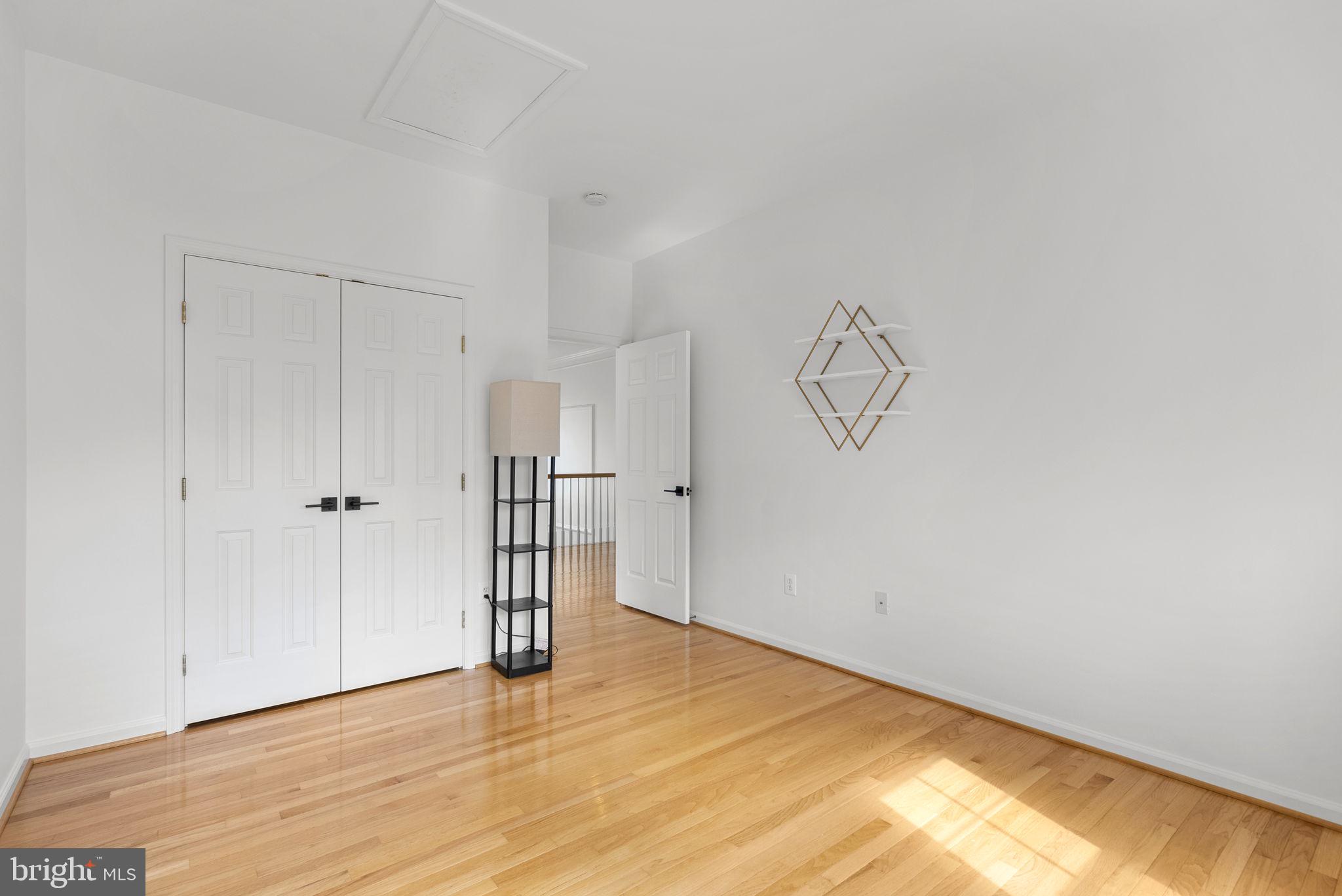 LAKELANDS - Residential