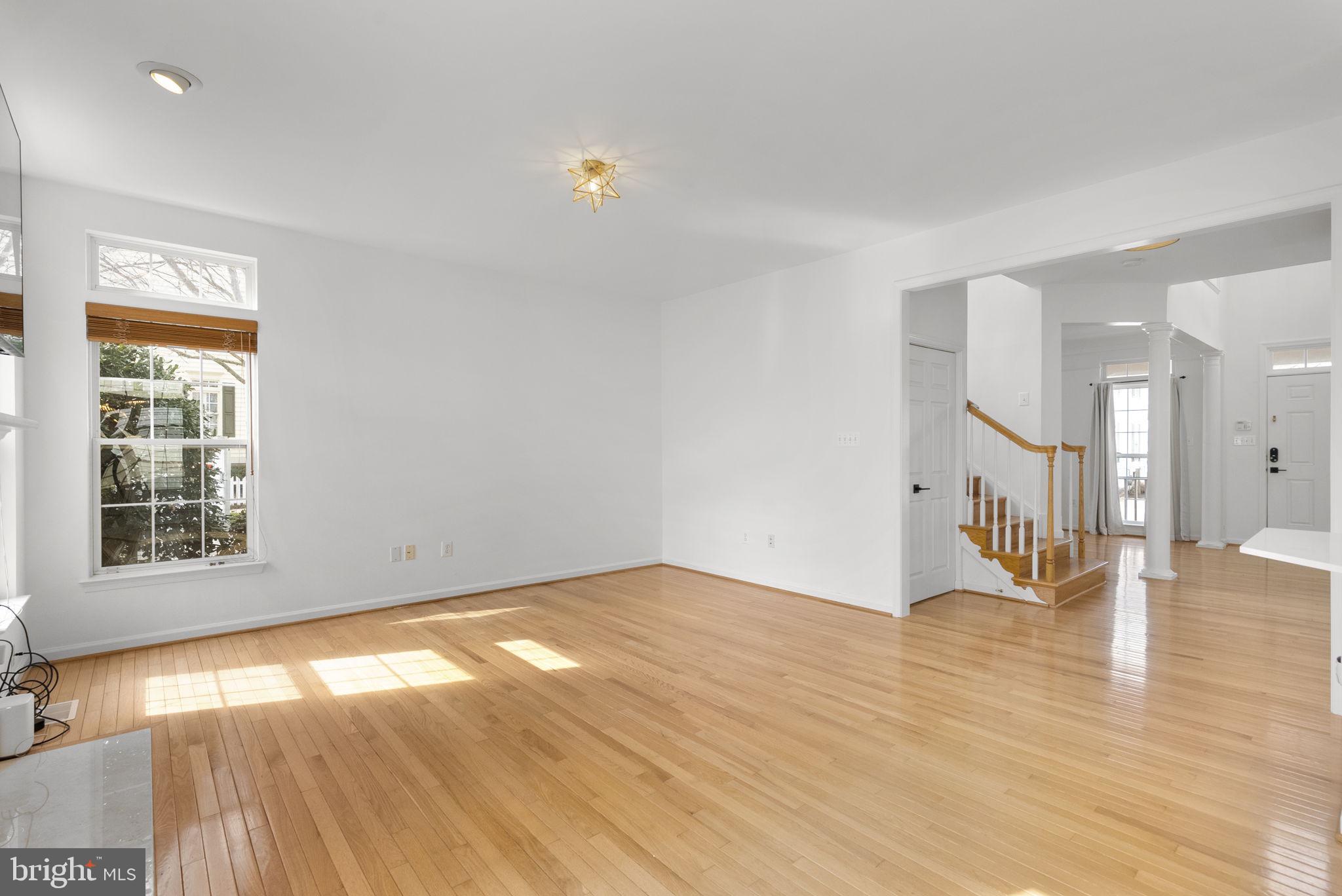 LAKELANDS - Residential