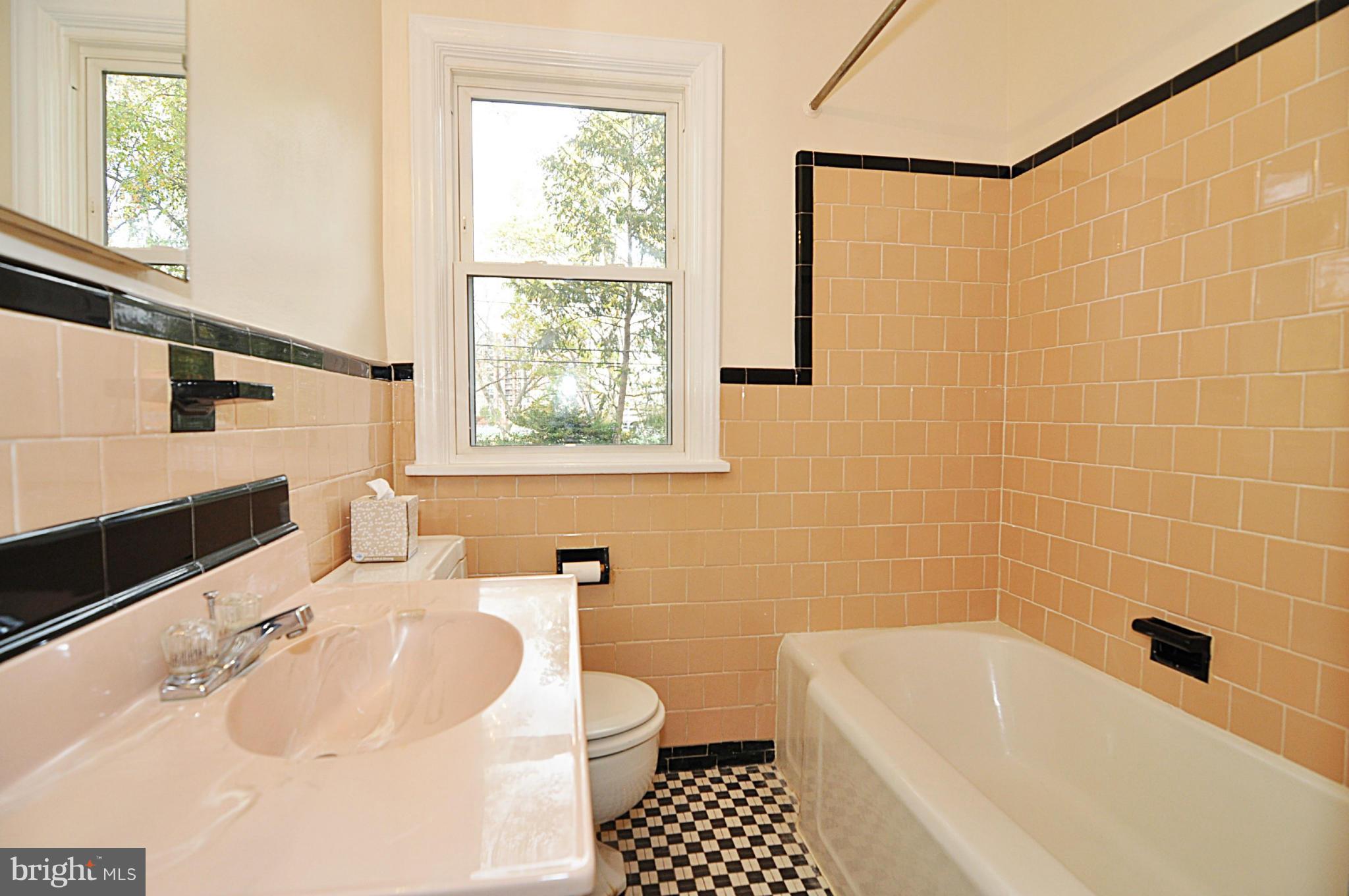 AURORA HILLS - Residential