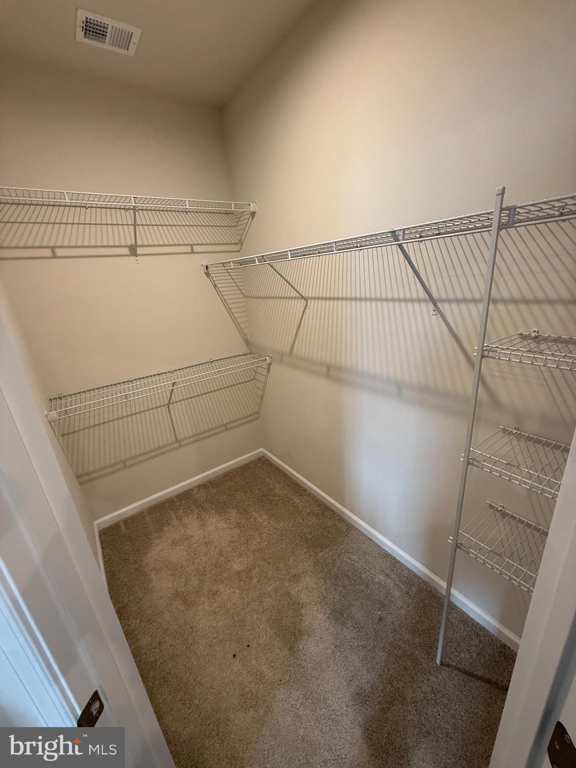 ALEXANDER'S CROSSING - Residential Lease