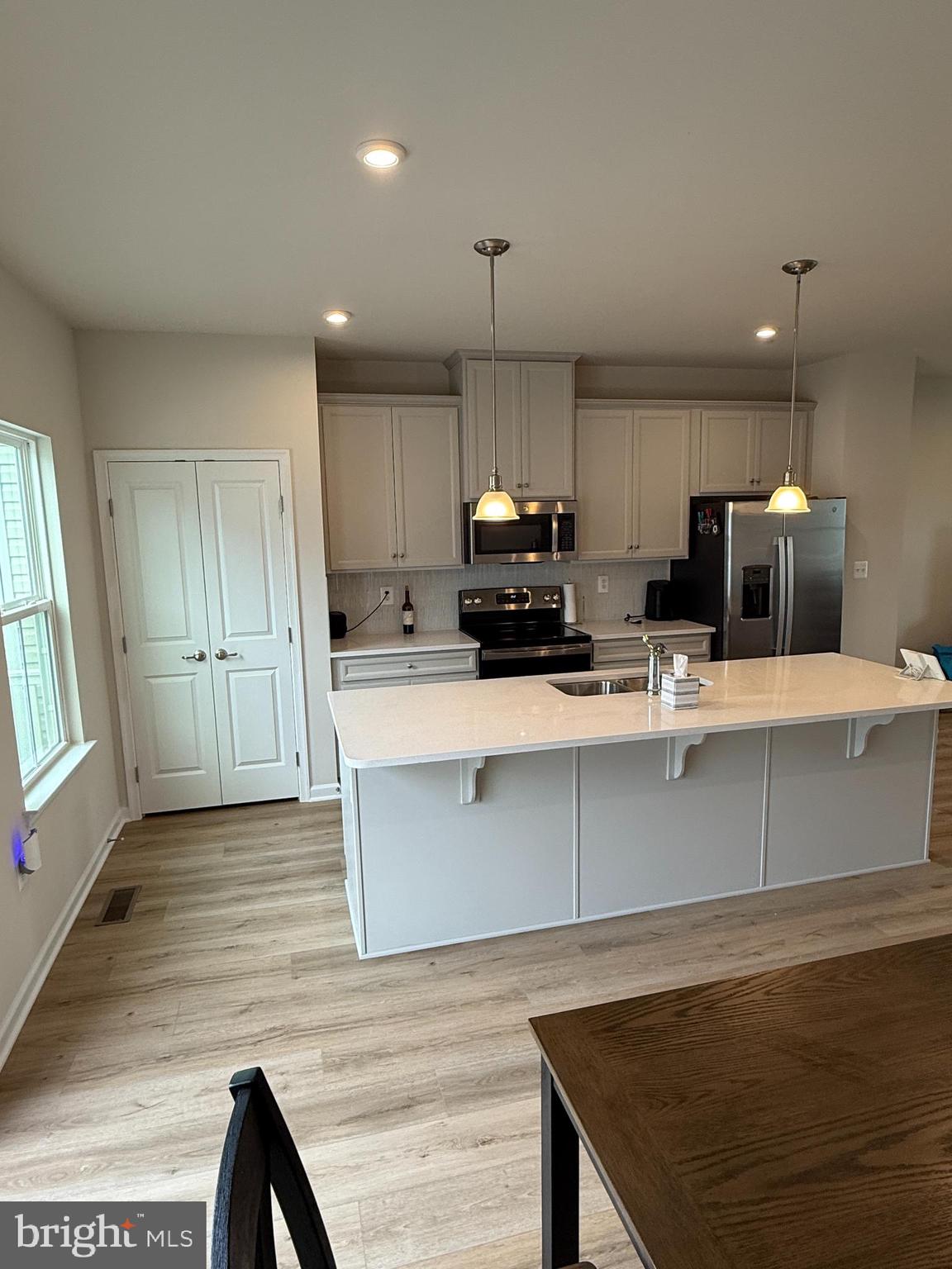 ALEXANDER'S CROSSING - Residential Lease