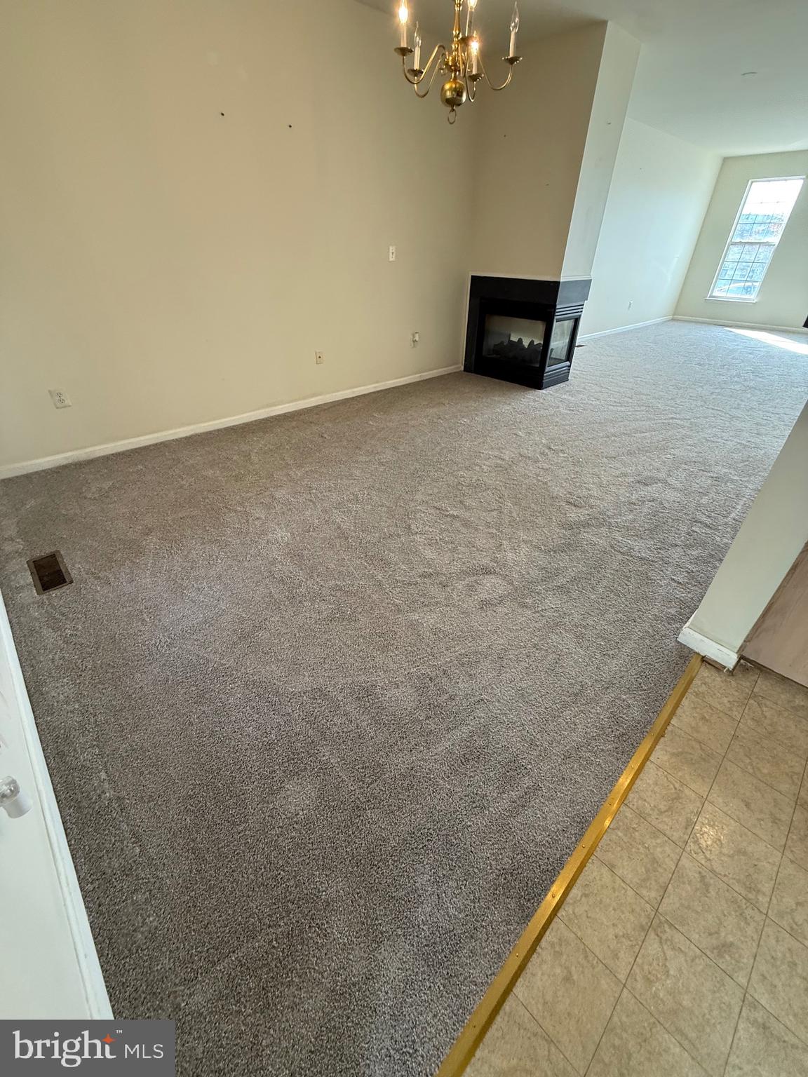 HILLSIDE TERRACE - Residential Lease