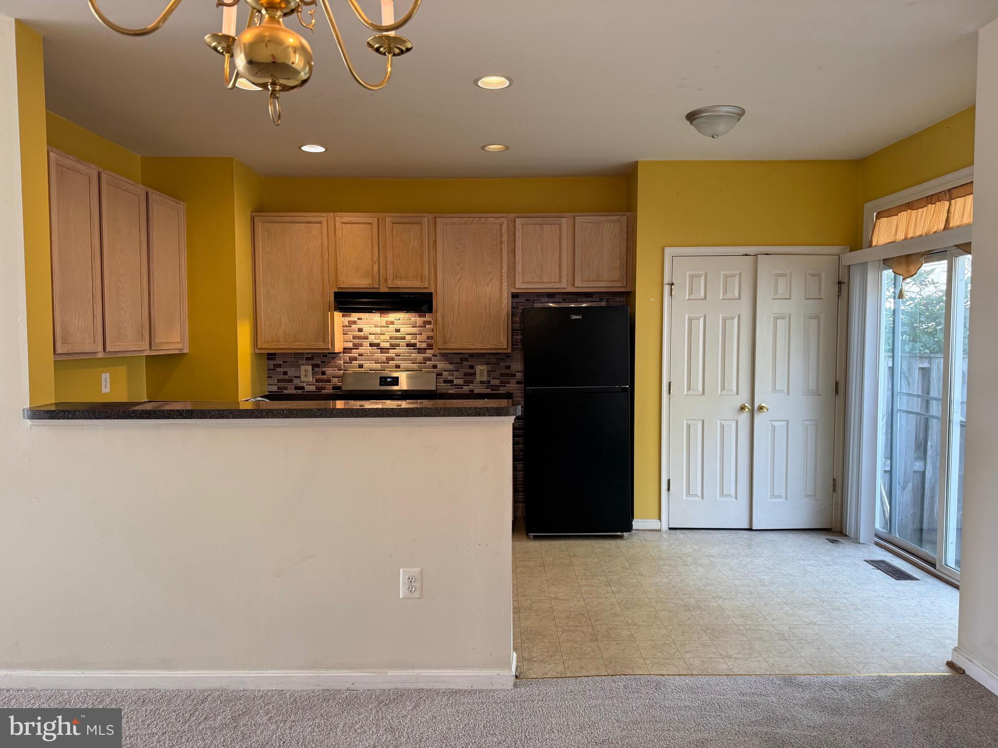 HILLSIDE TERRACE - Residential Lease