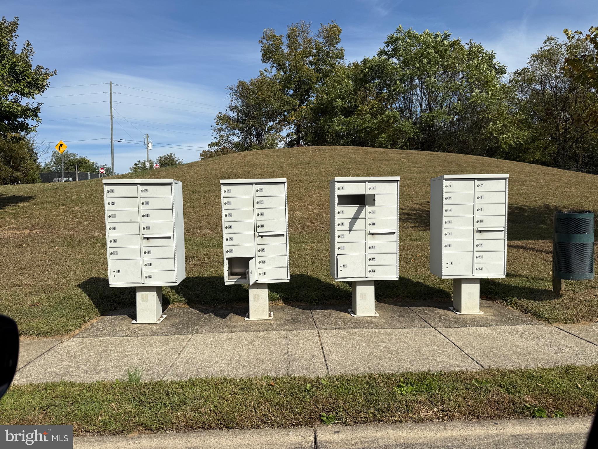 HILLSIDE TERRACE - Residential Lease