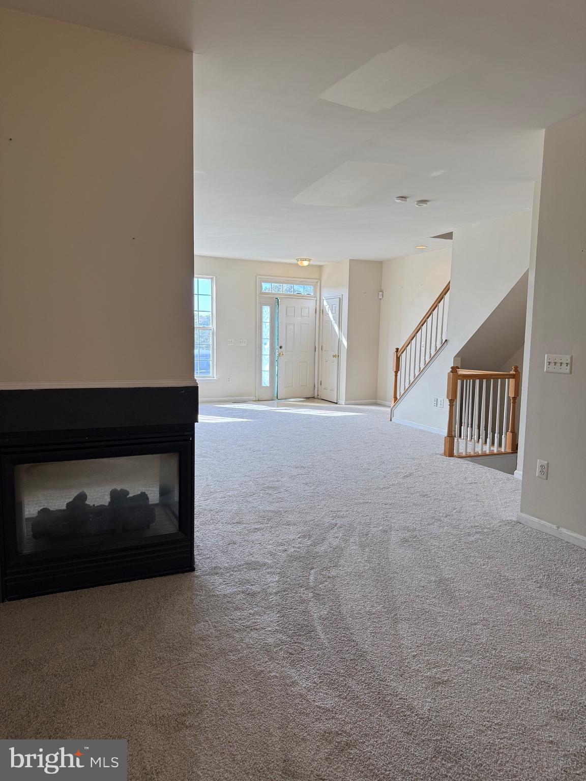 HILLSIDE TERRACE - Residential Lease