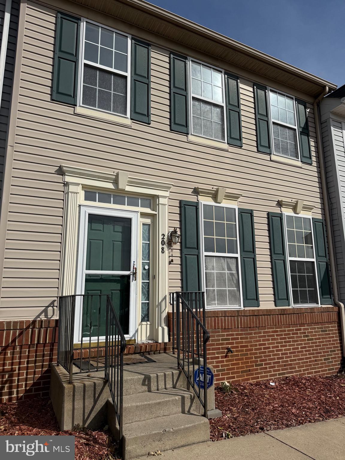 HILLSIDE TERRACE - Residential Lease