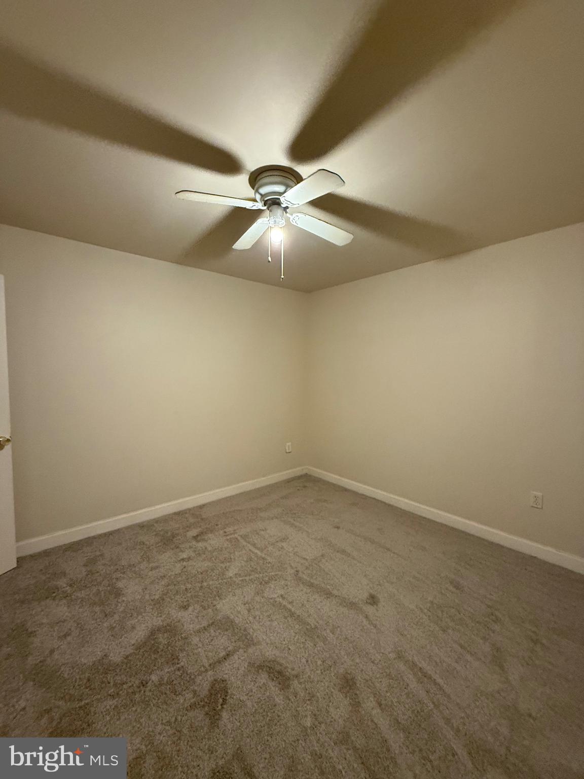 HILLSIDE TERRACE - Residential Lease