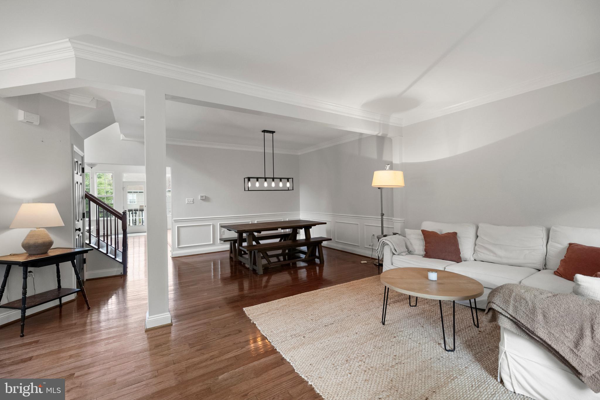 301 OXFORD GLEN COURT