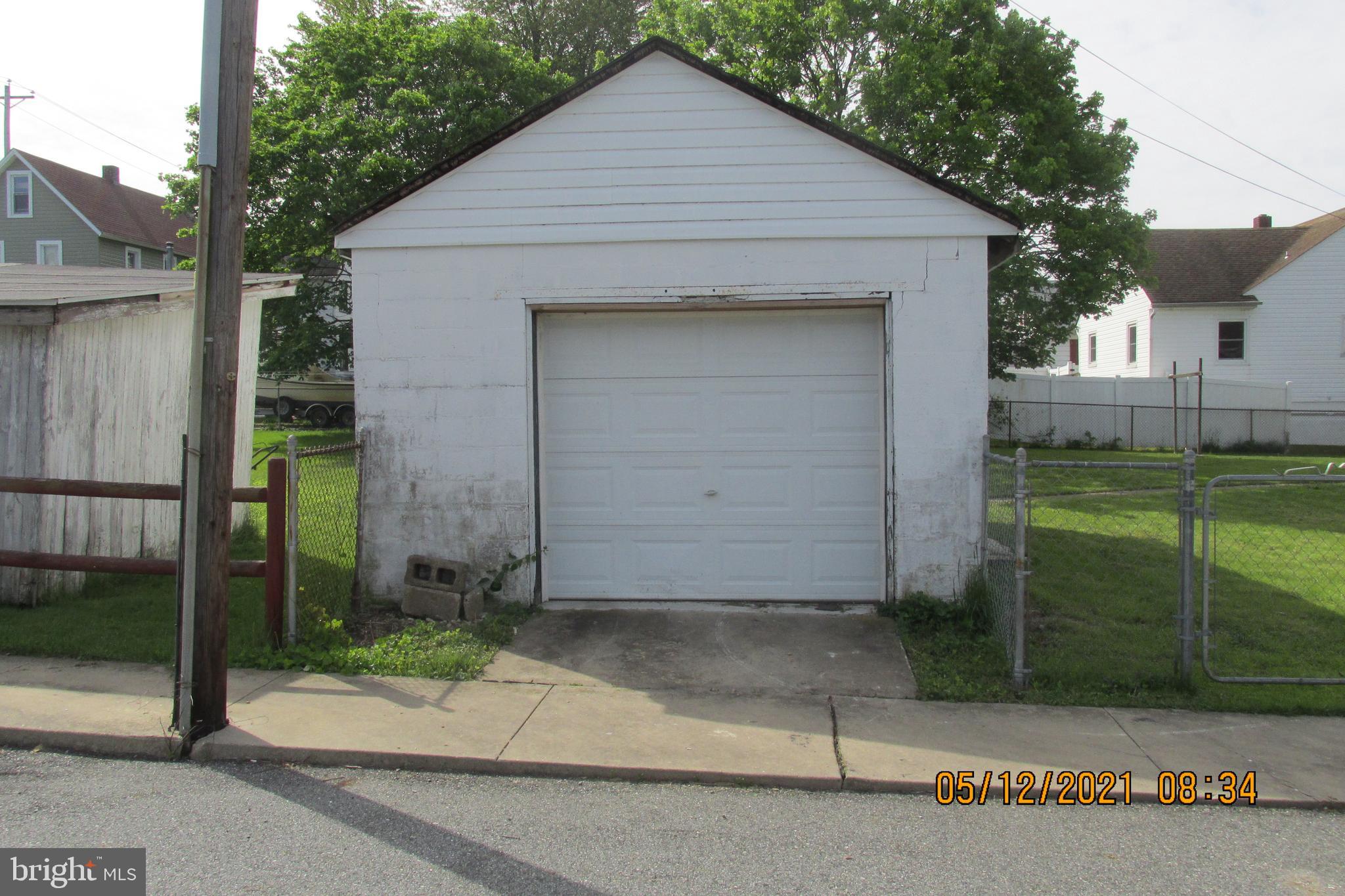 PERRYVILLE - Residential