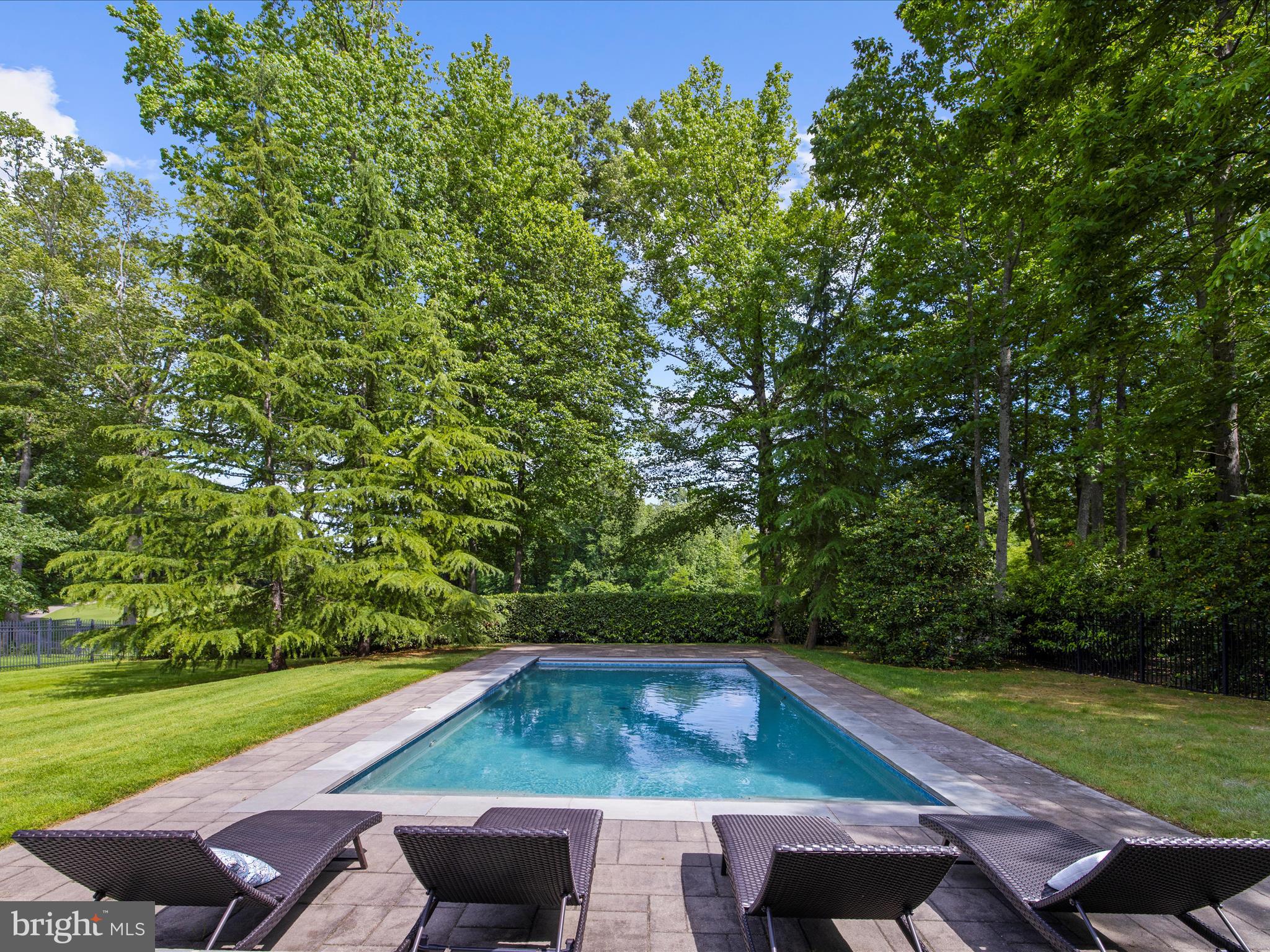 116 COLONY CROSSING