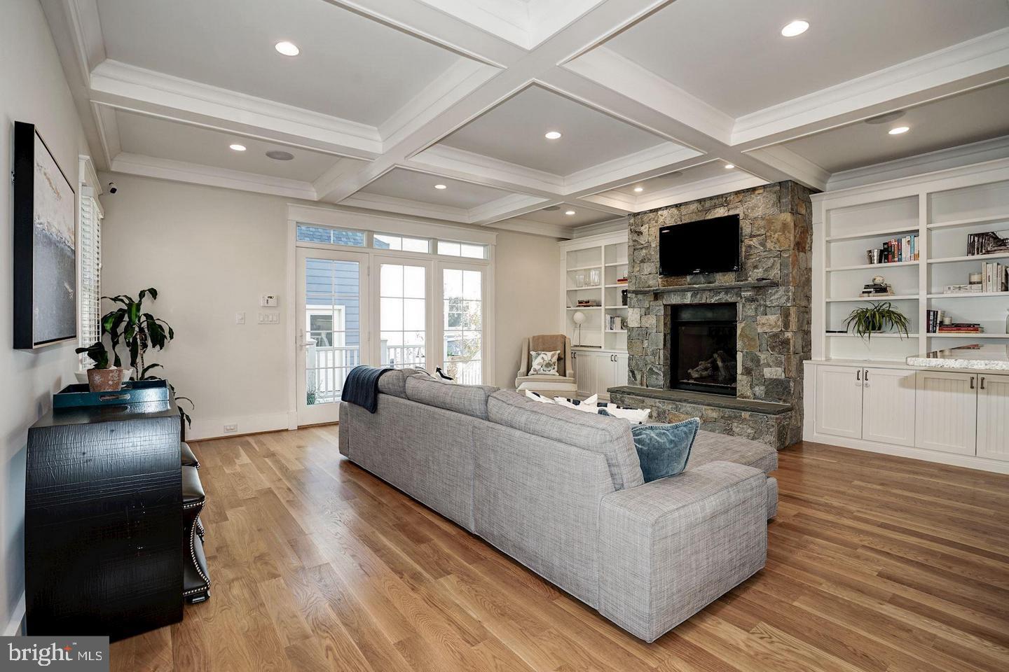 HIGHVIEW PARK - Residential