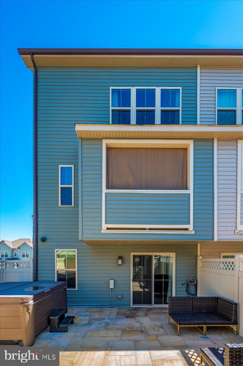 URBANA - Residential Lease