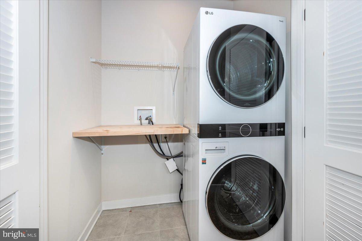 URBANA - Residential Lease