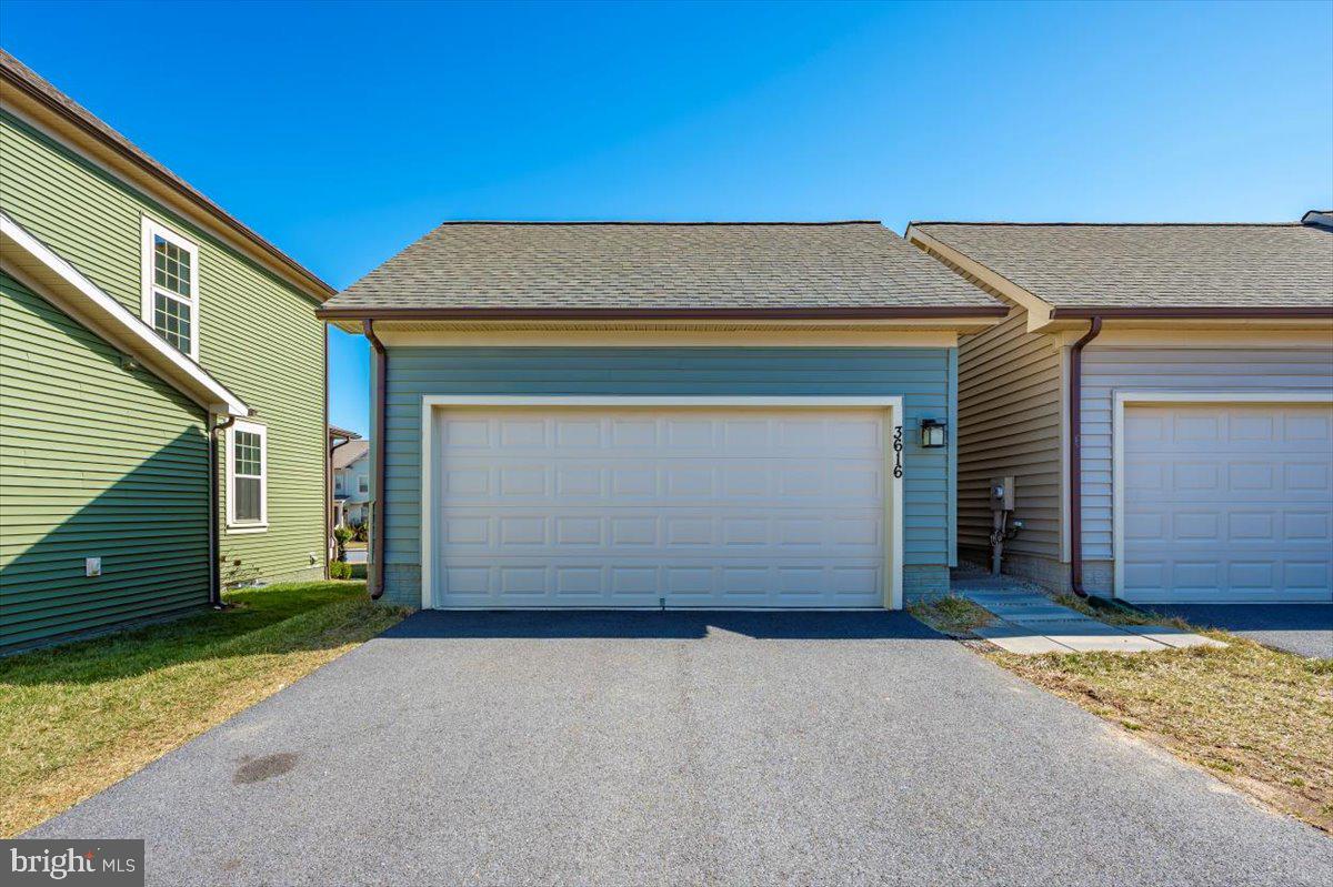 URBANA - Residential Lease