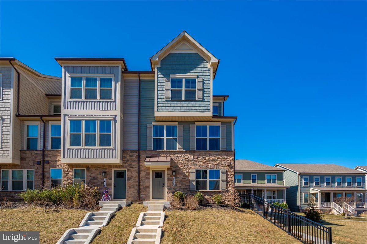 URBANA - Residential Lease