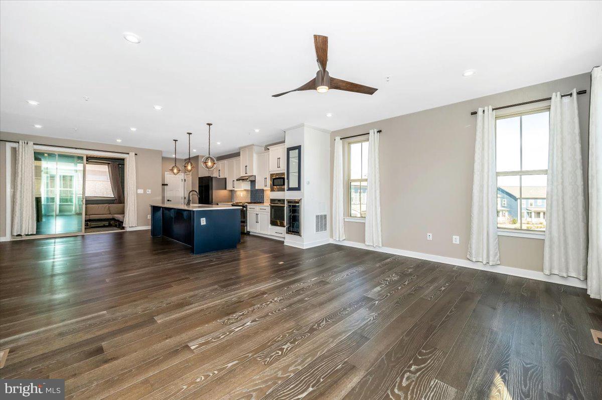 URBANA - Residential Lease