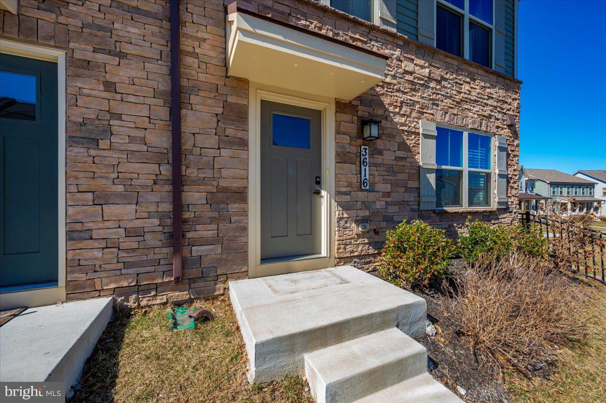 URBANA - Residential Lease