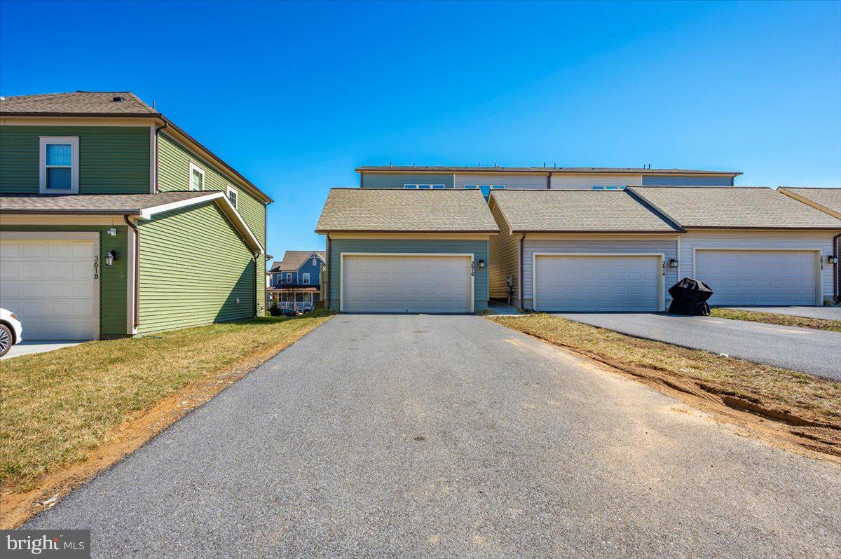 URBANA - Residential Lease