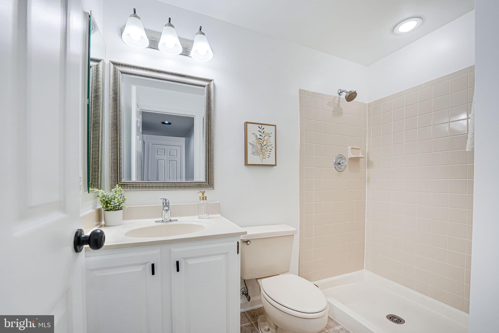 HASTINGS HUNT - Residential