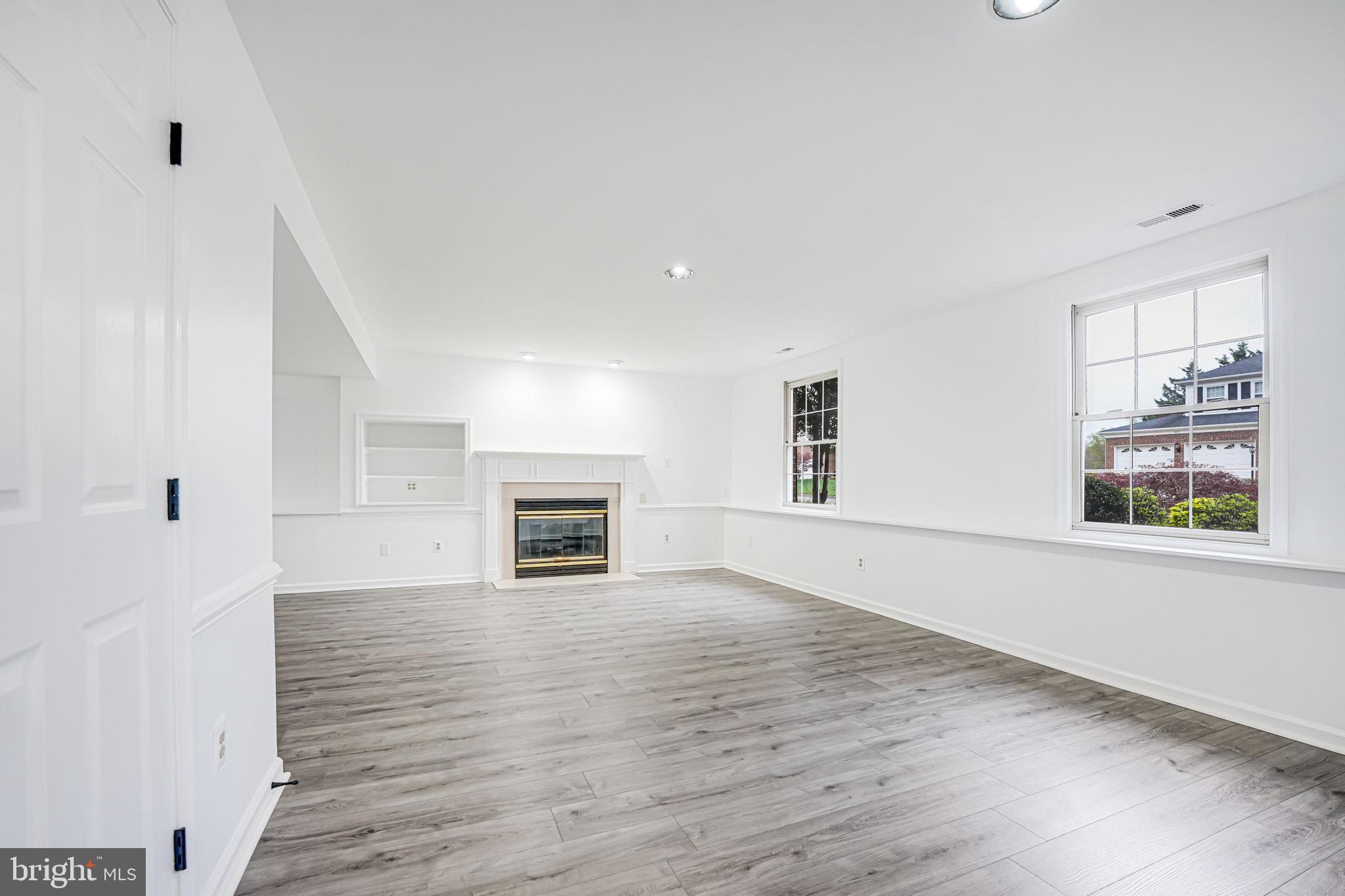 HASTINGS HUNT - Residential