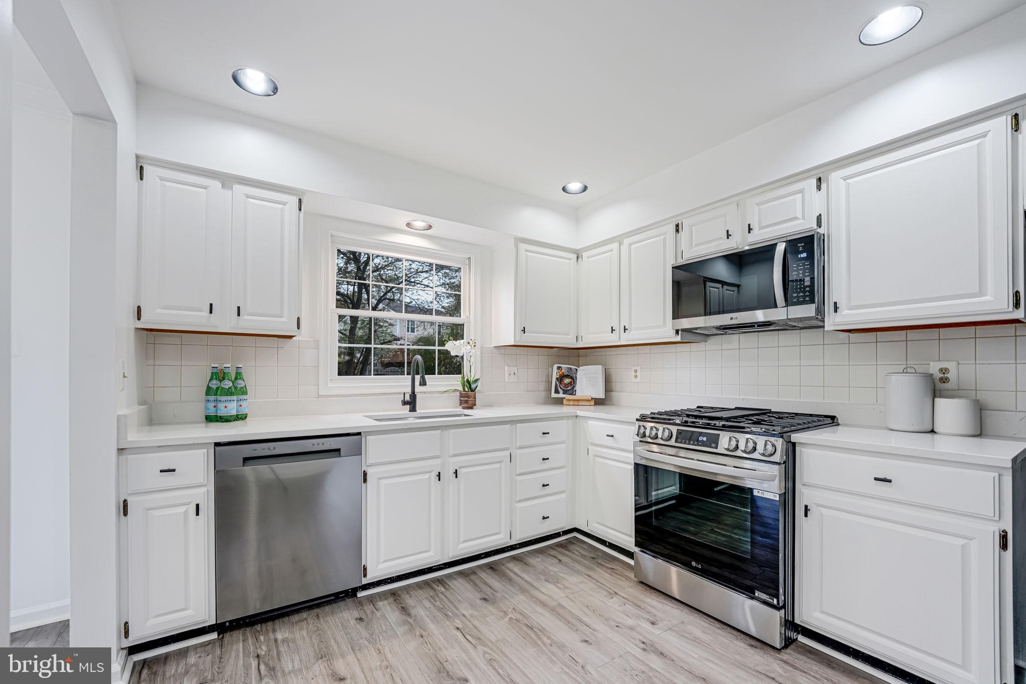 HASTINGS HUNT - Residential