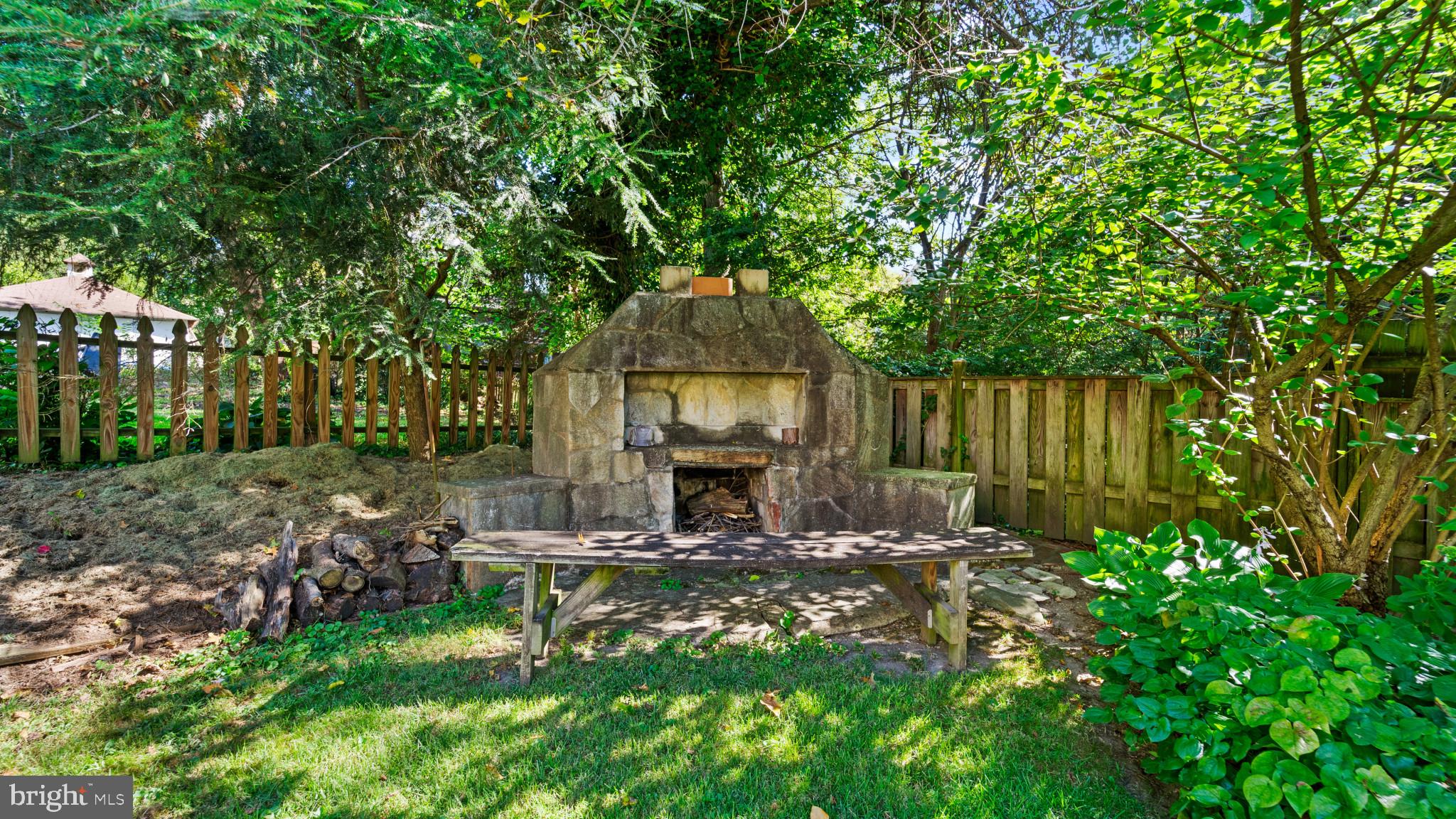 EVESHAM PARK - Residential