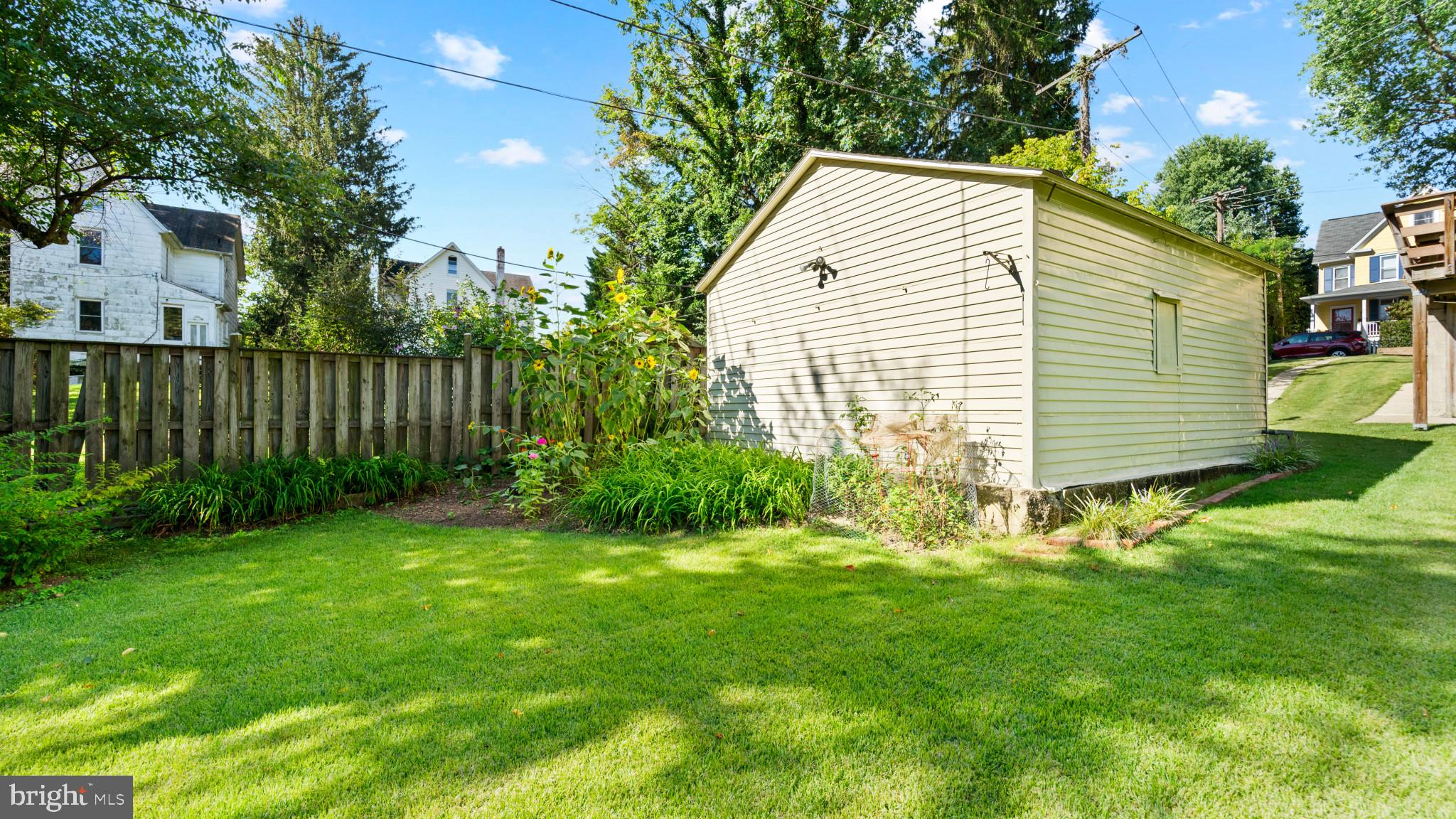 EVESHAM PARK - Residential