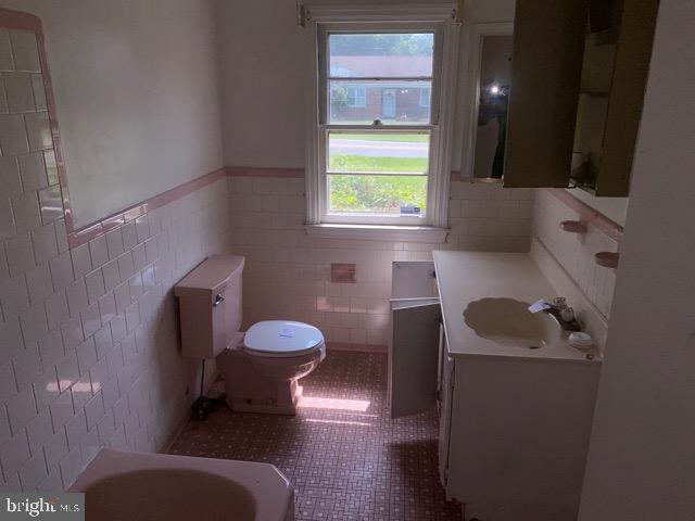 RANDALLSTOWN - Residential